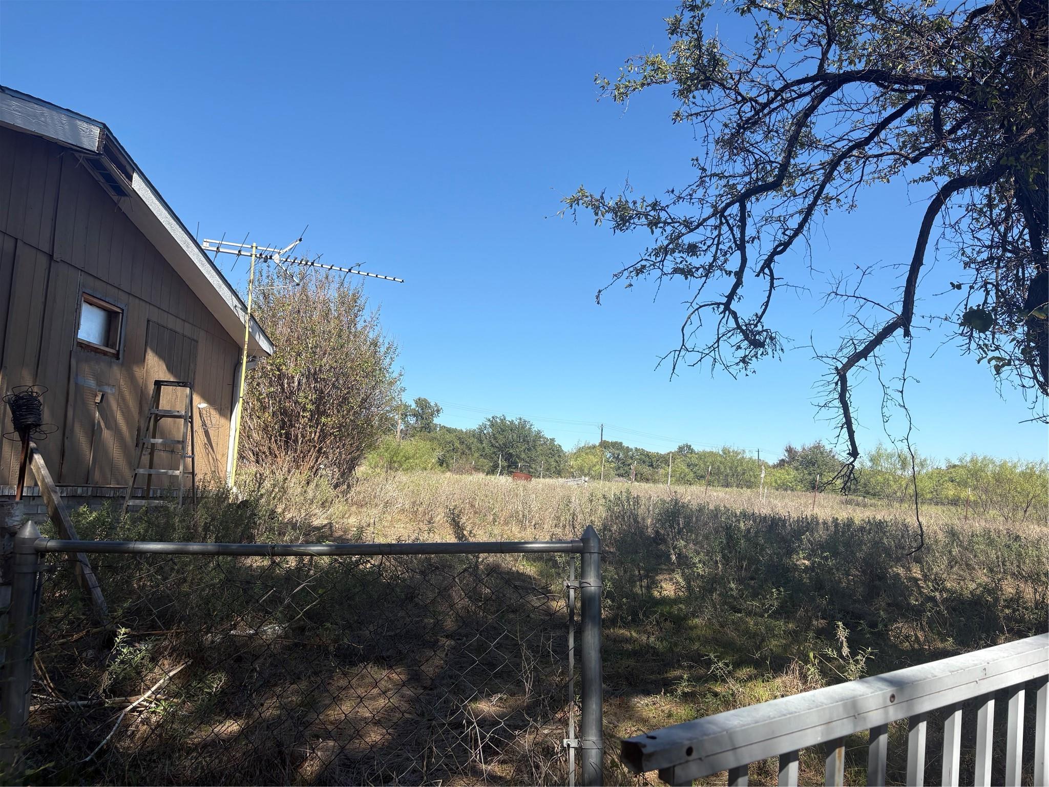 main property photo 4