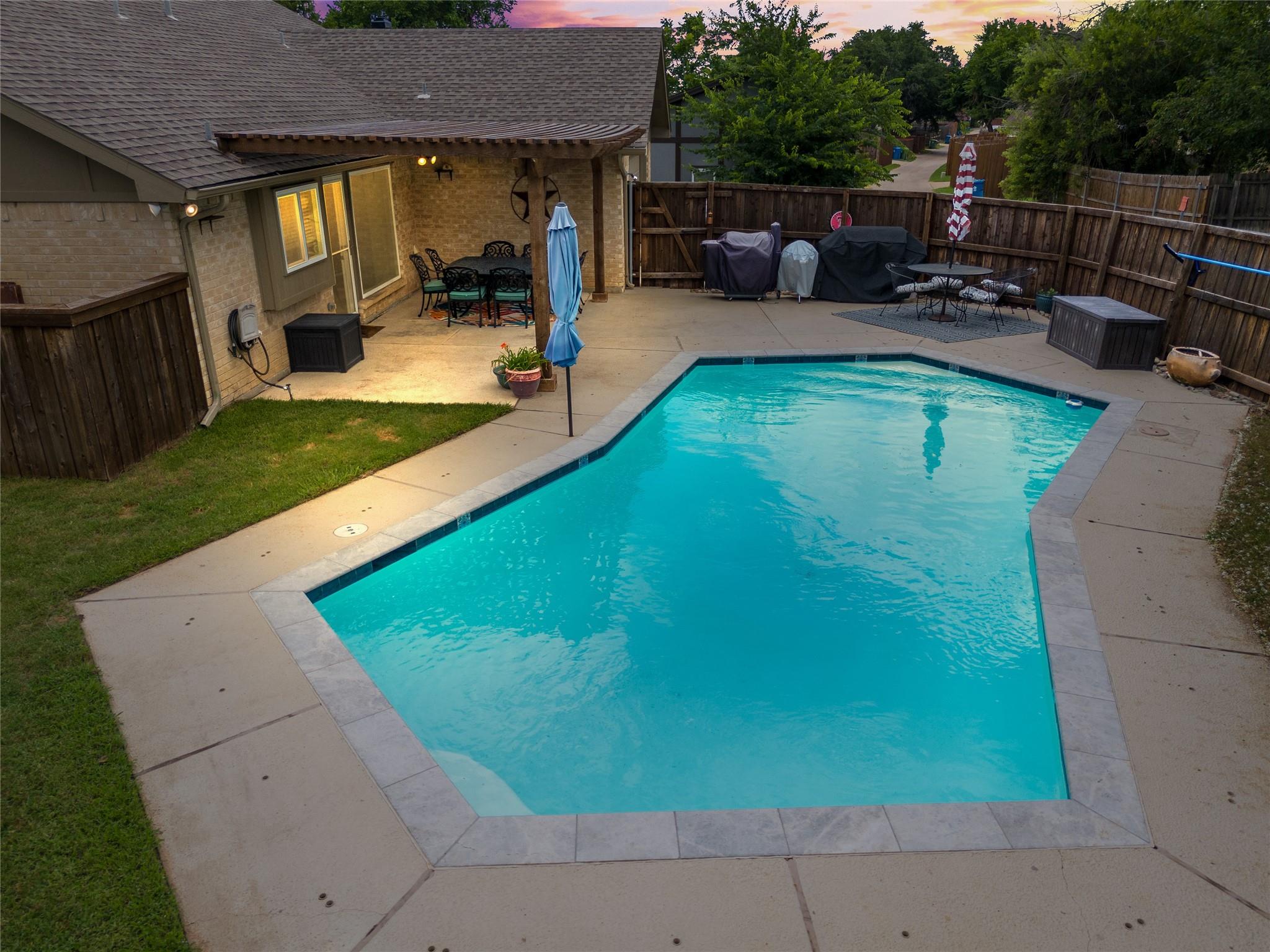 main property photo 31