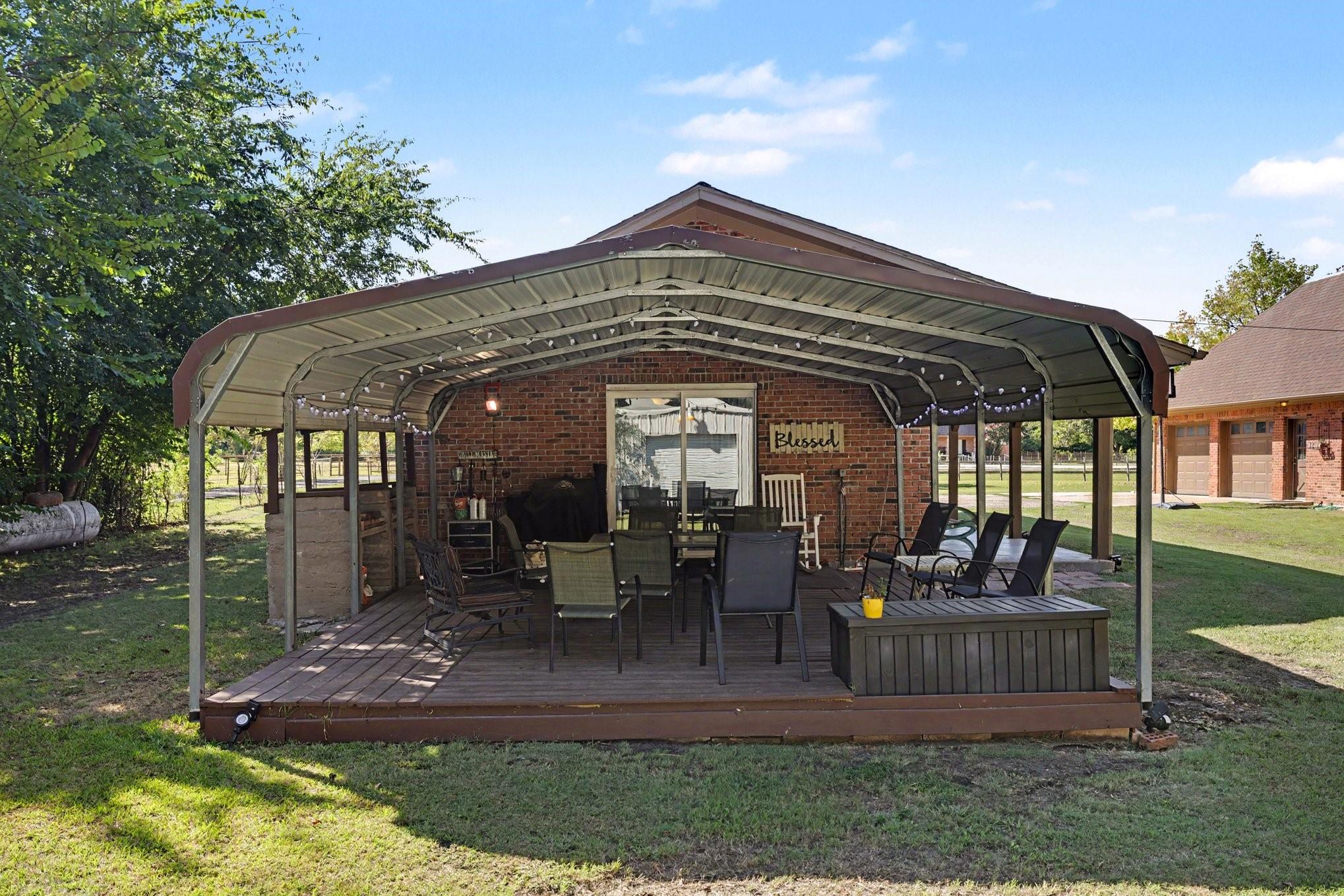 main property photo 31