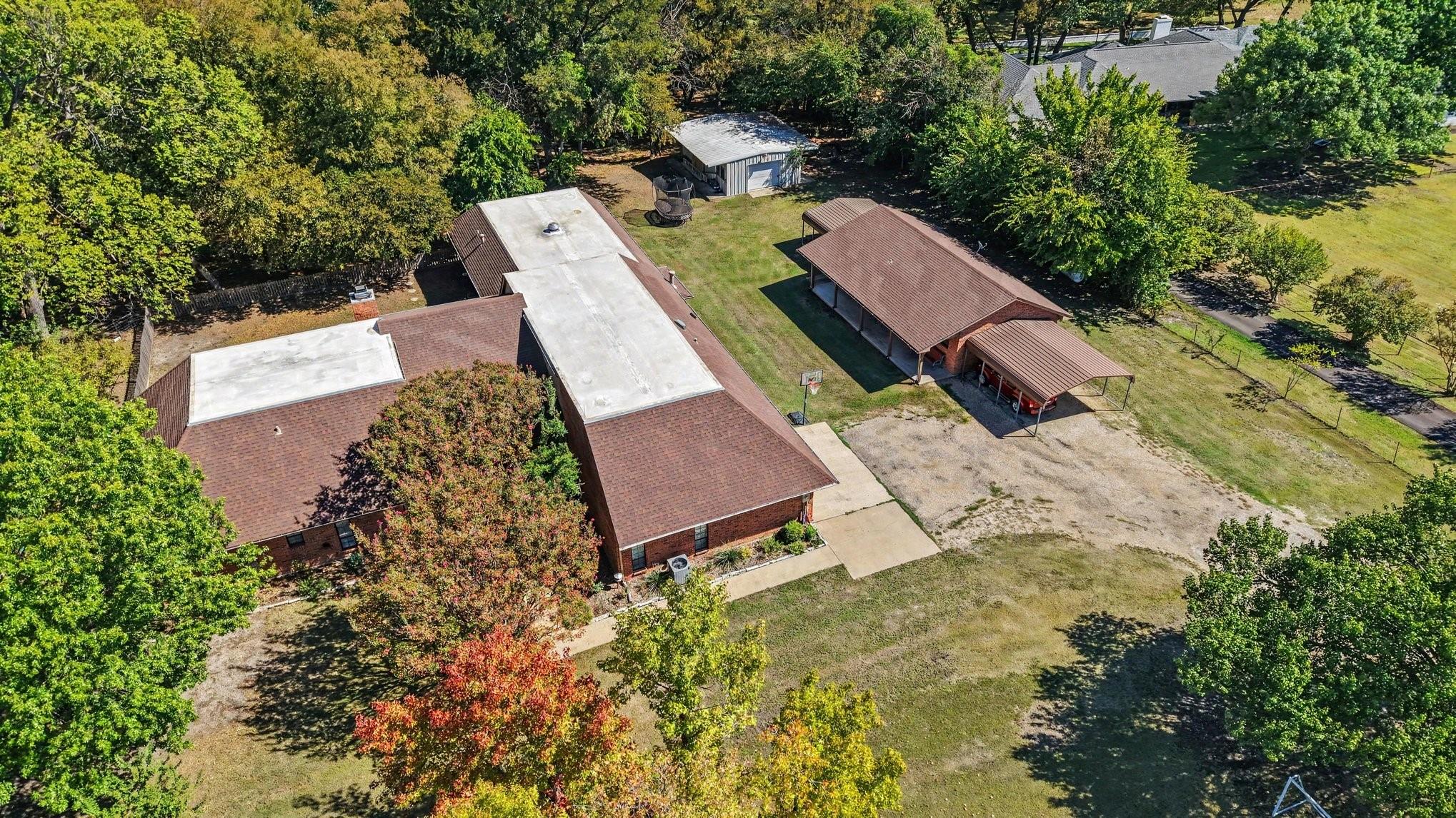 main property photo 37