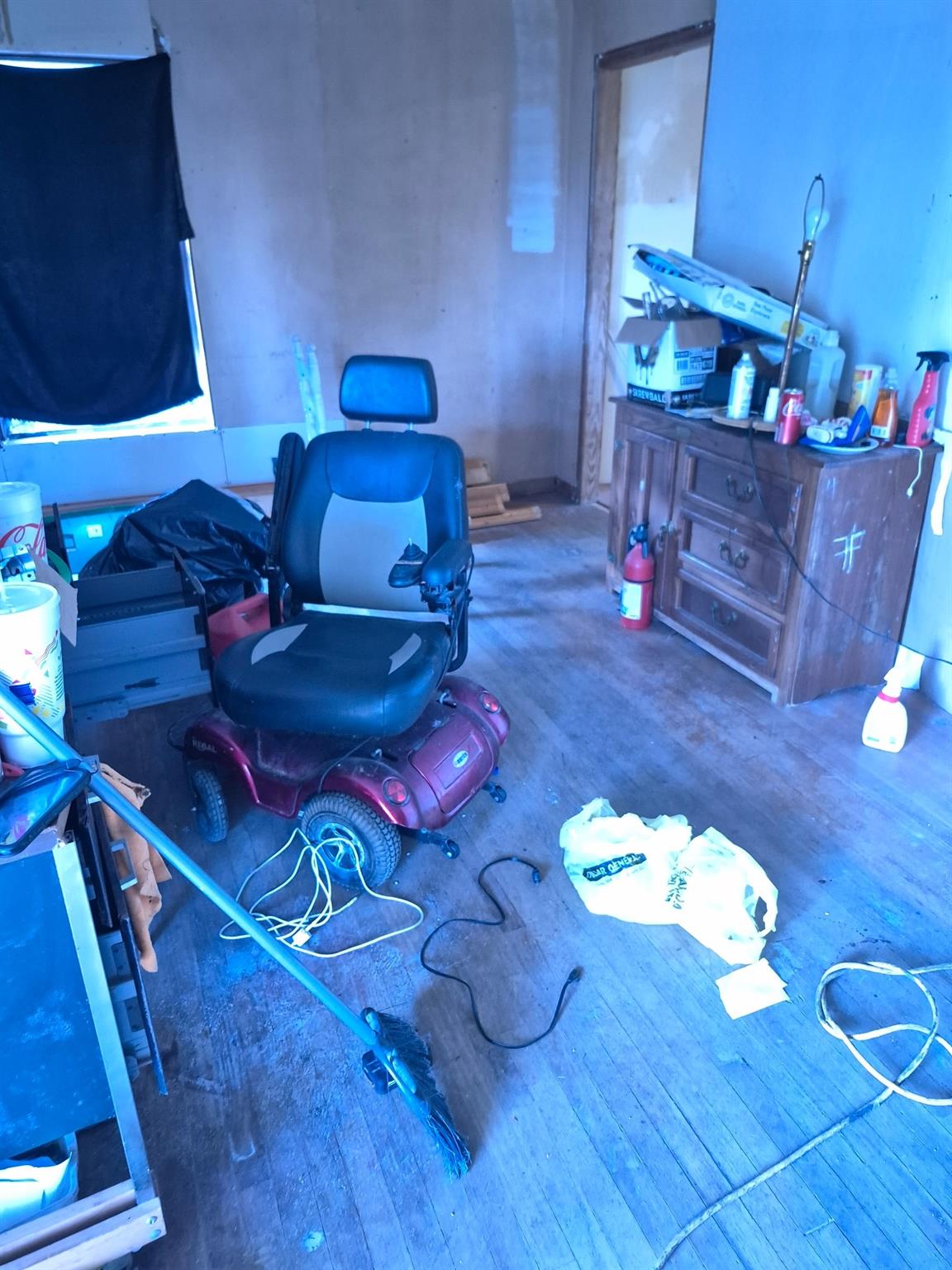 main property photo 13