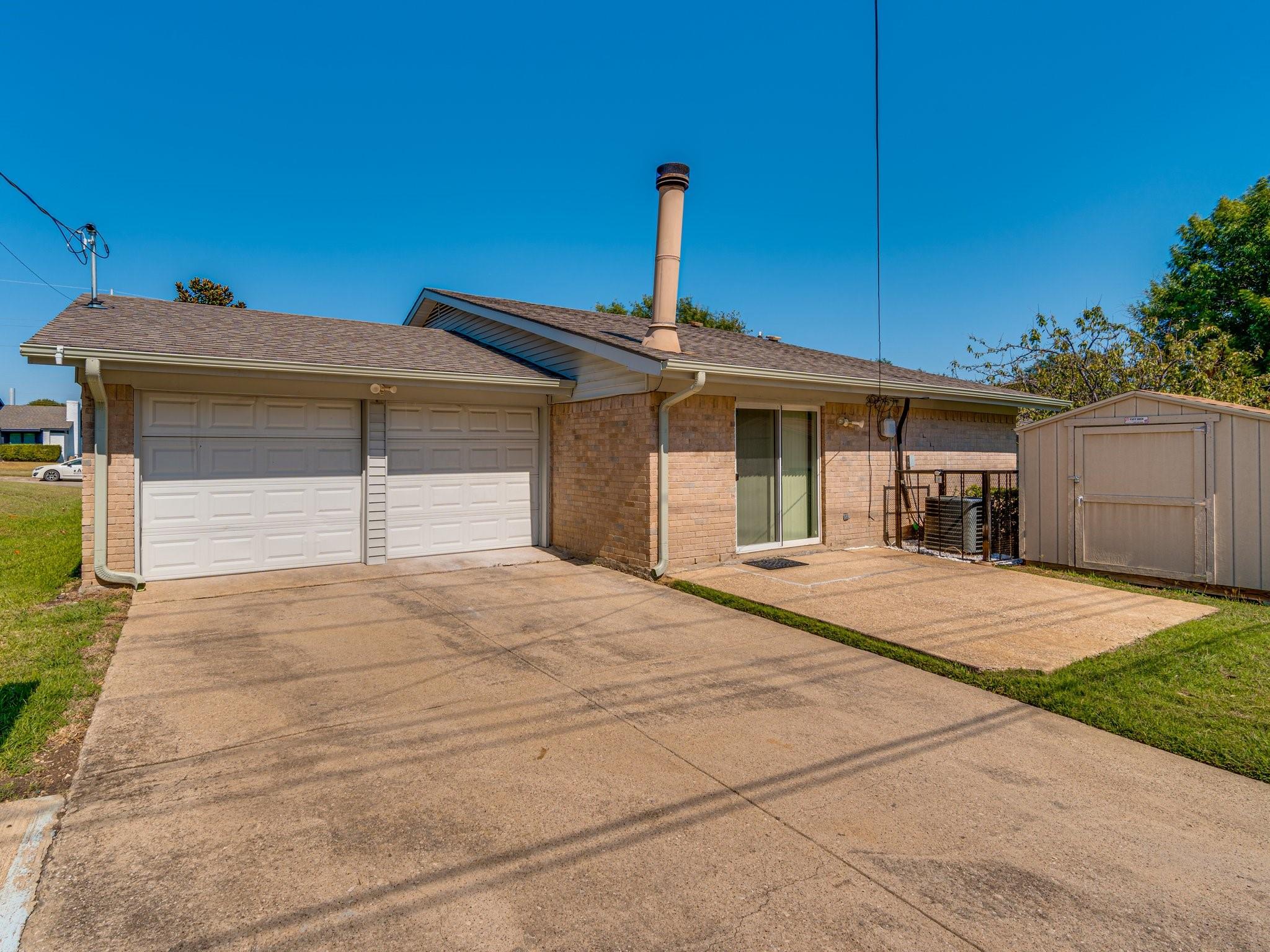 main property photo 32