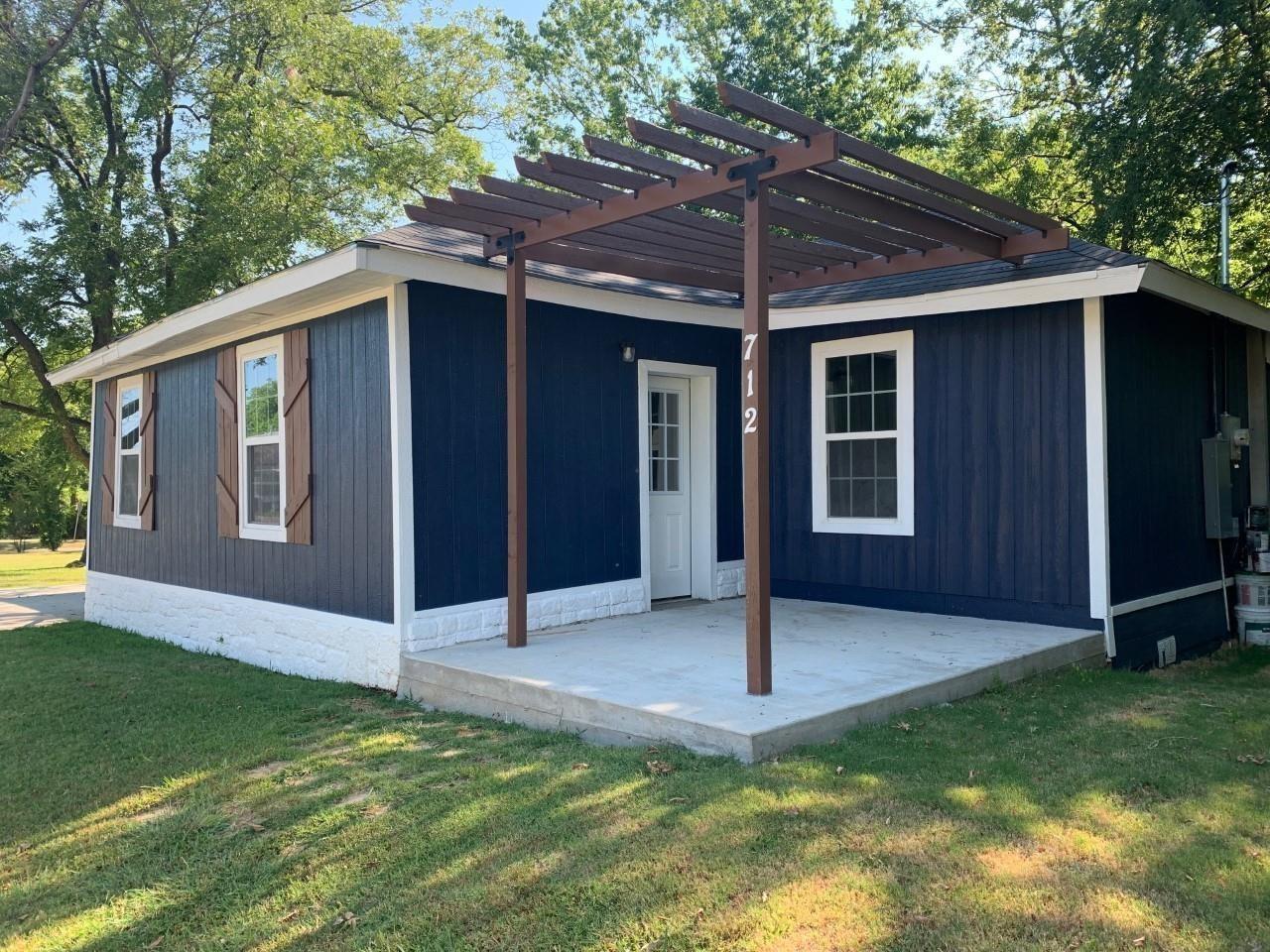 main property photo 1