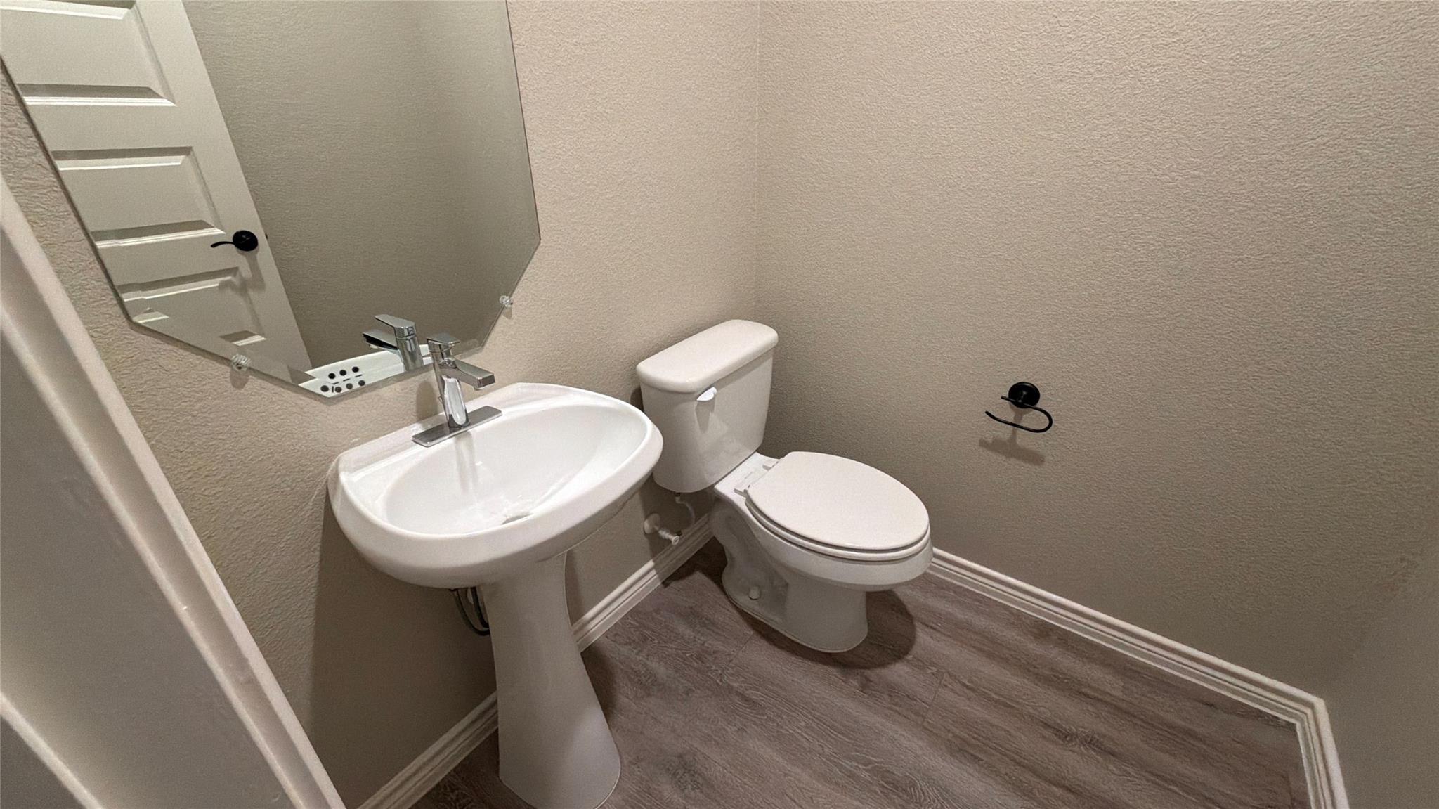 main property photo 8
