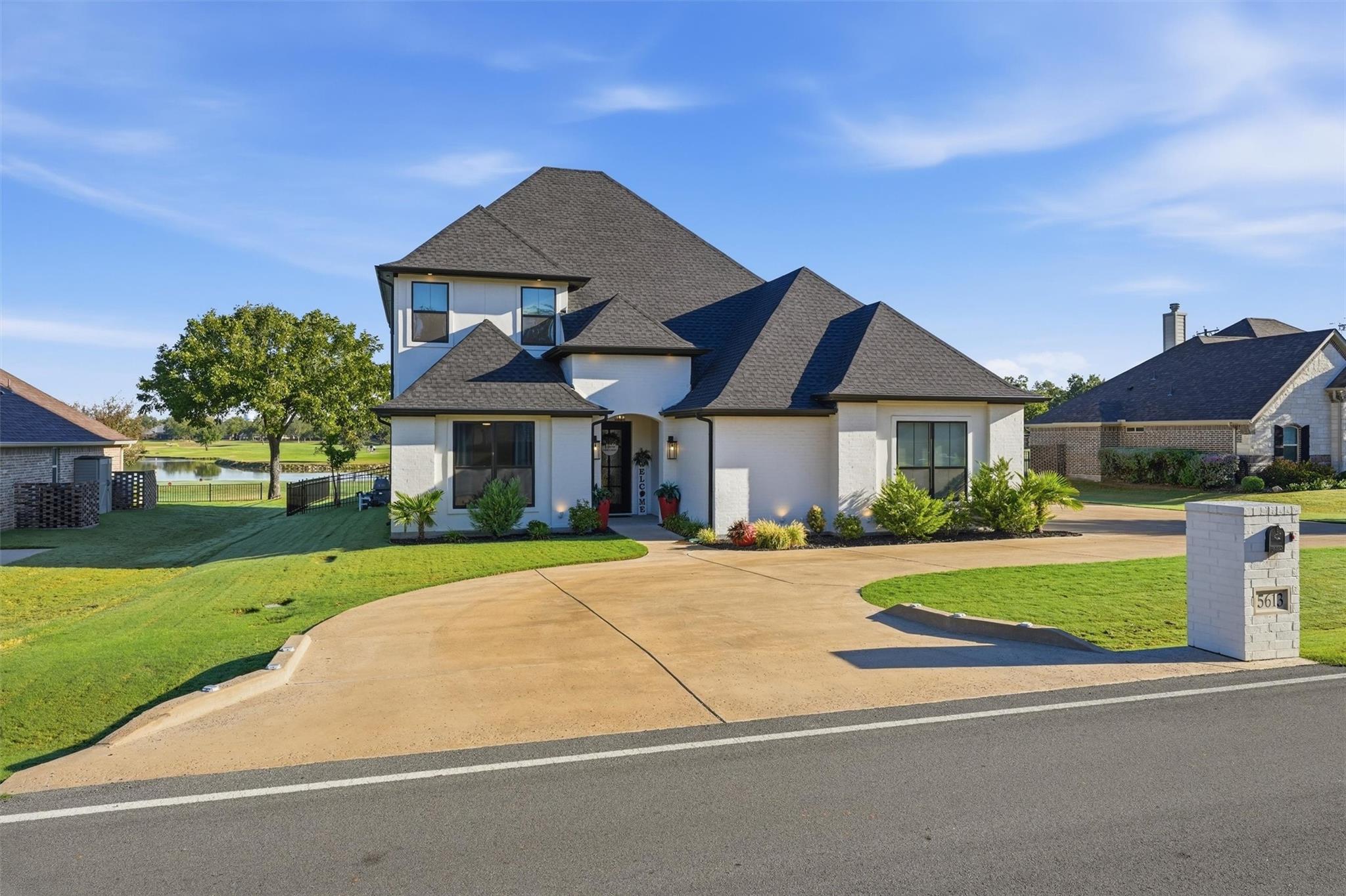 main property photo 2