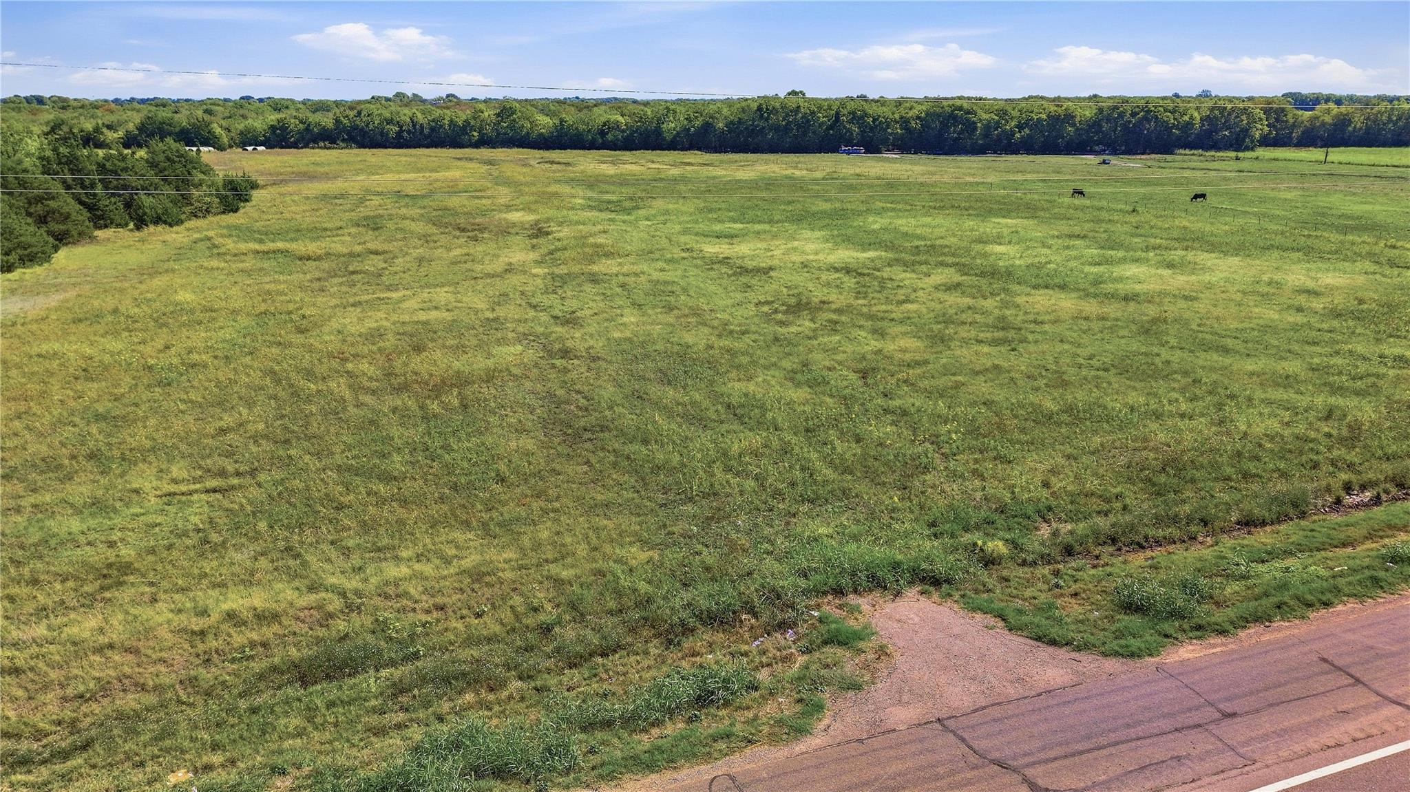 main property photo 10
