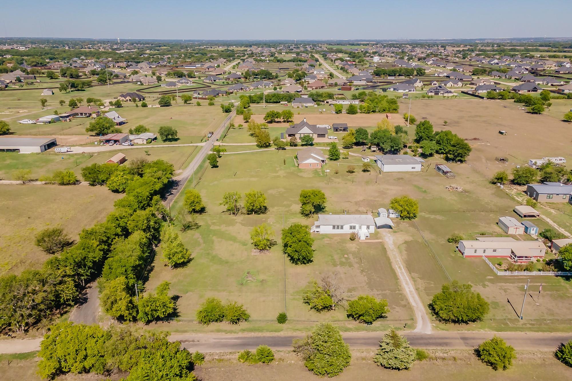 main property photo 33