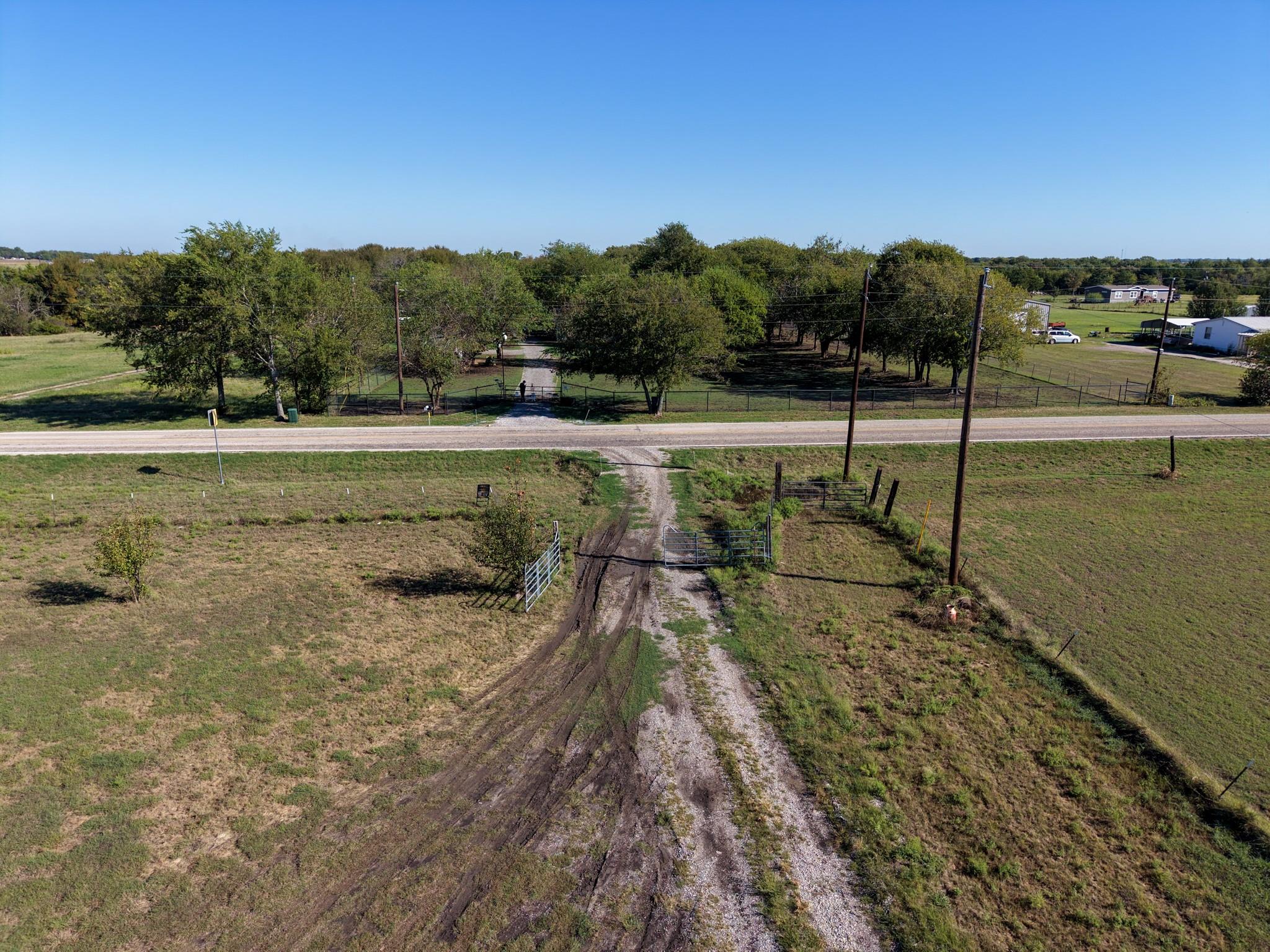 main property photo 3