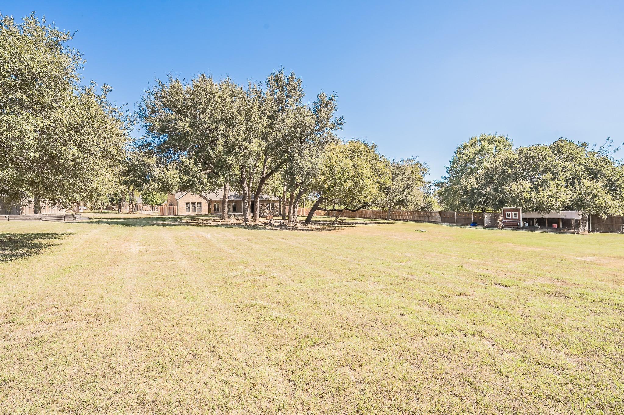 main property photo 35