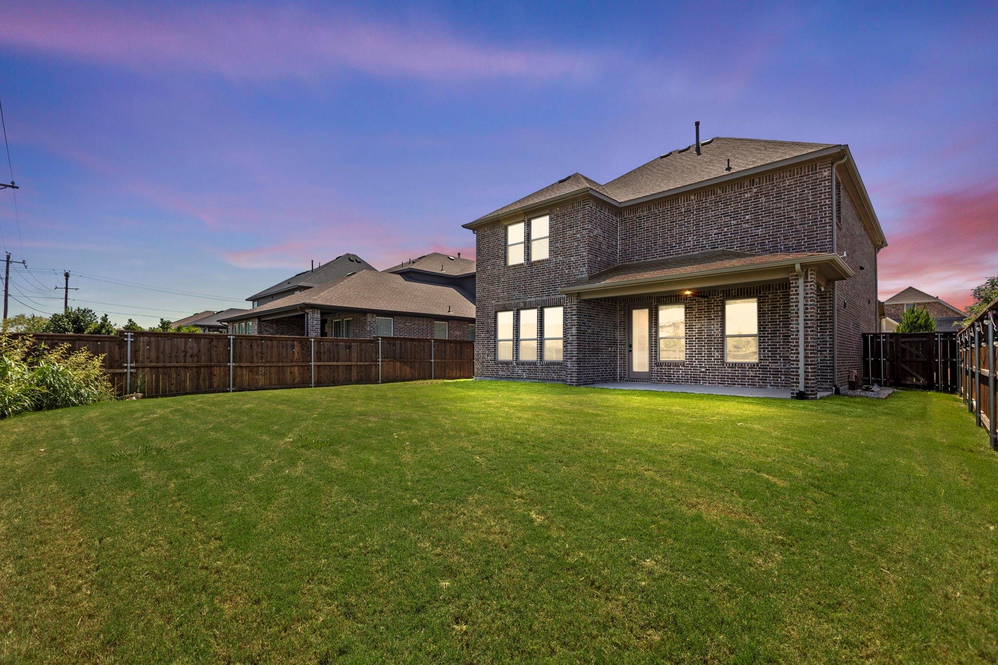 main property photo 28