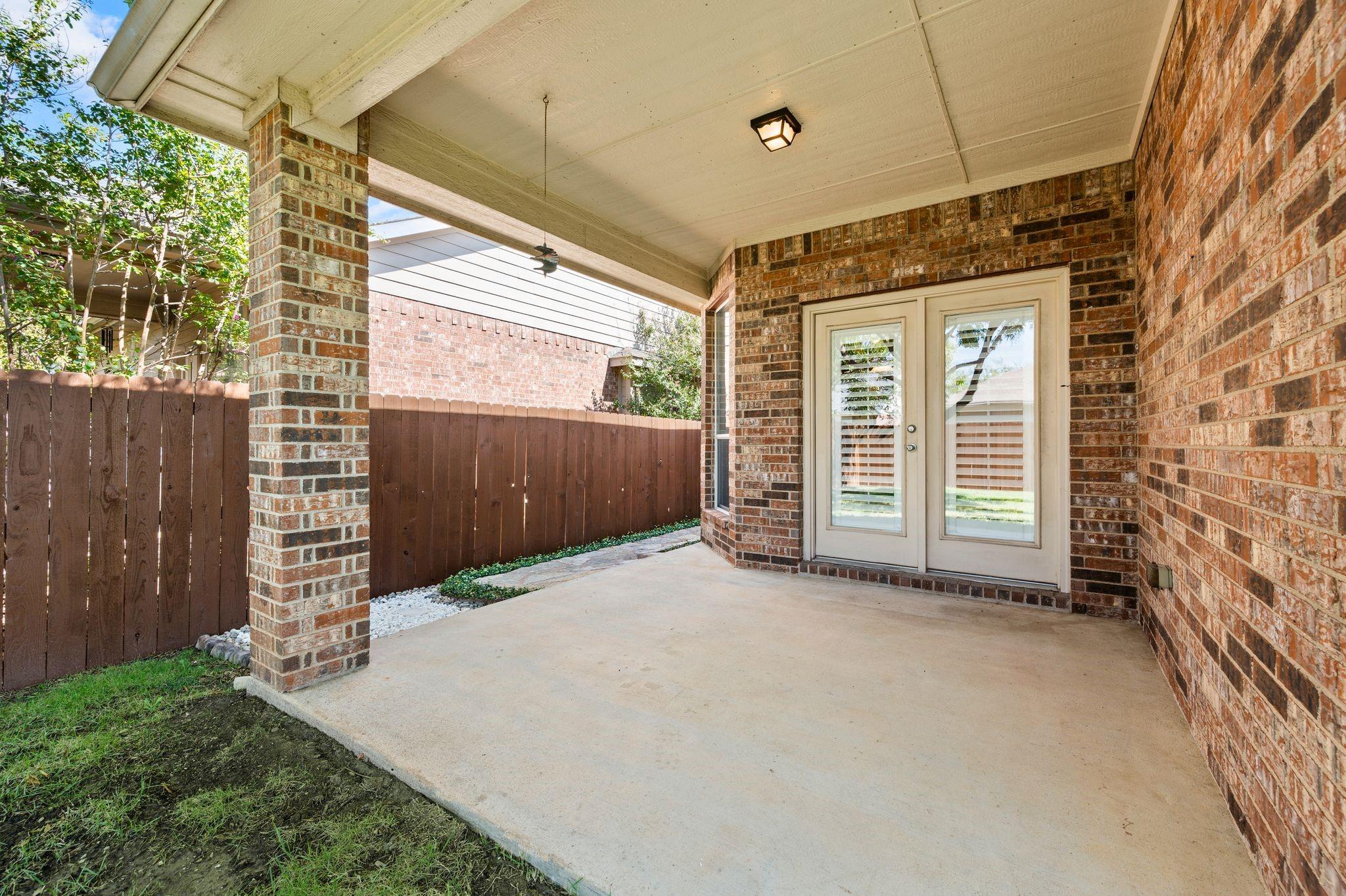 main property photo 25
