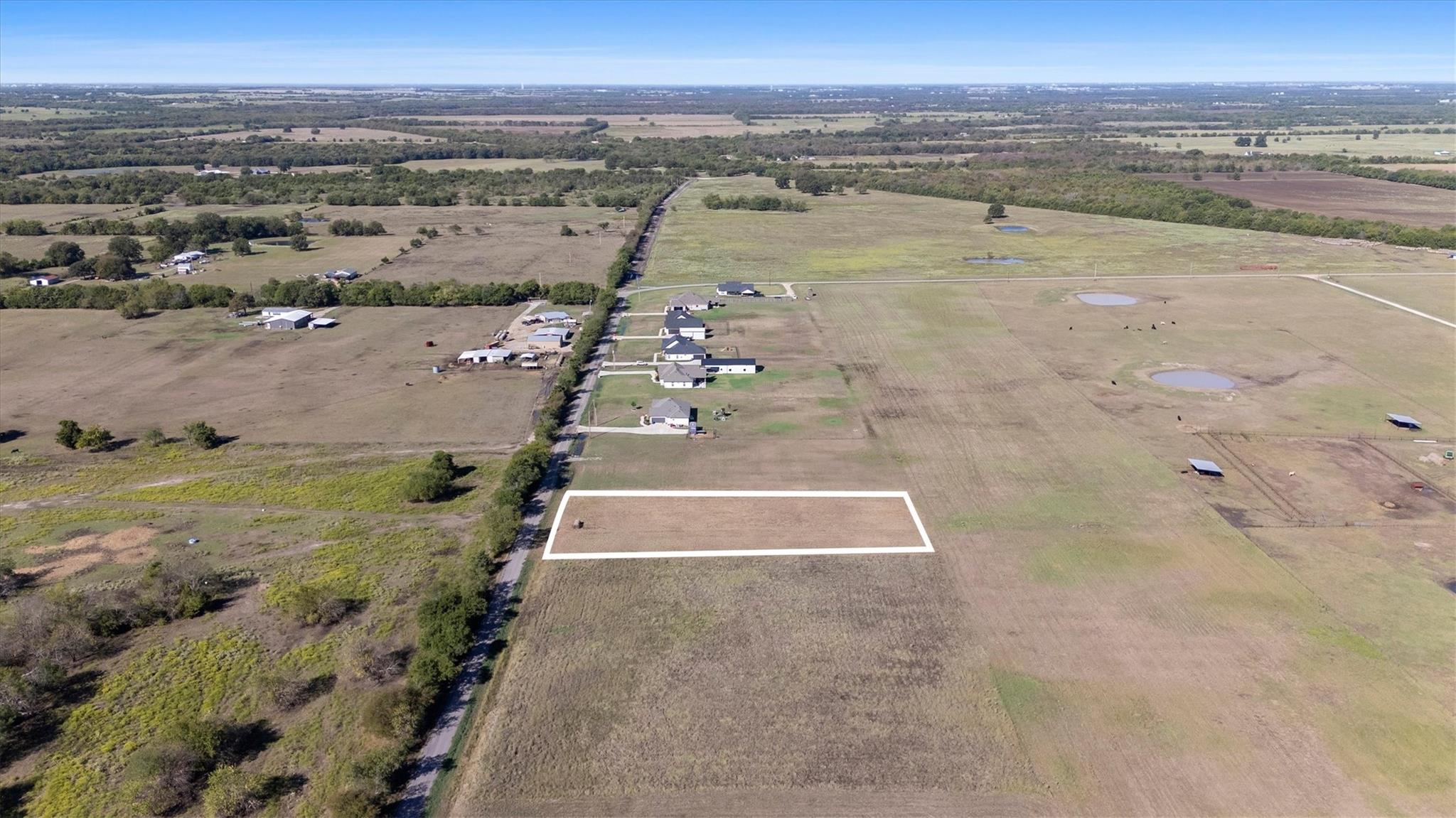 main property photo 14