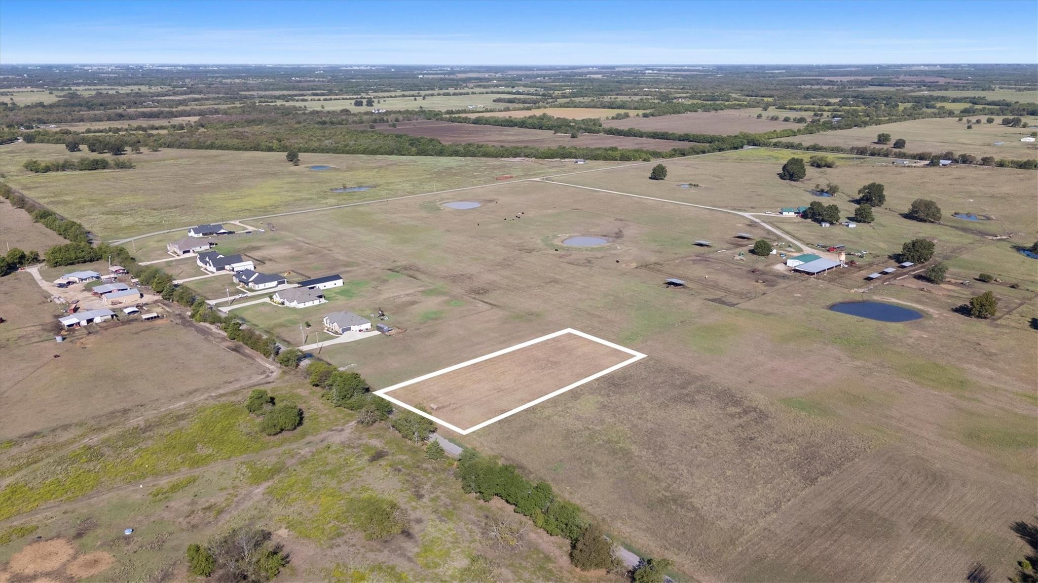 main property photo 17