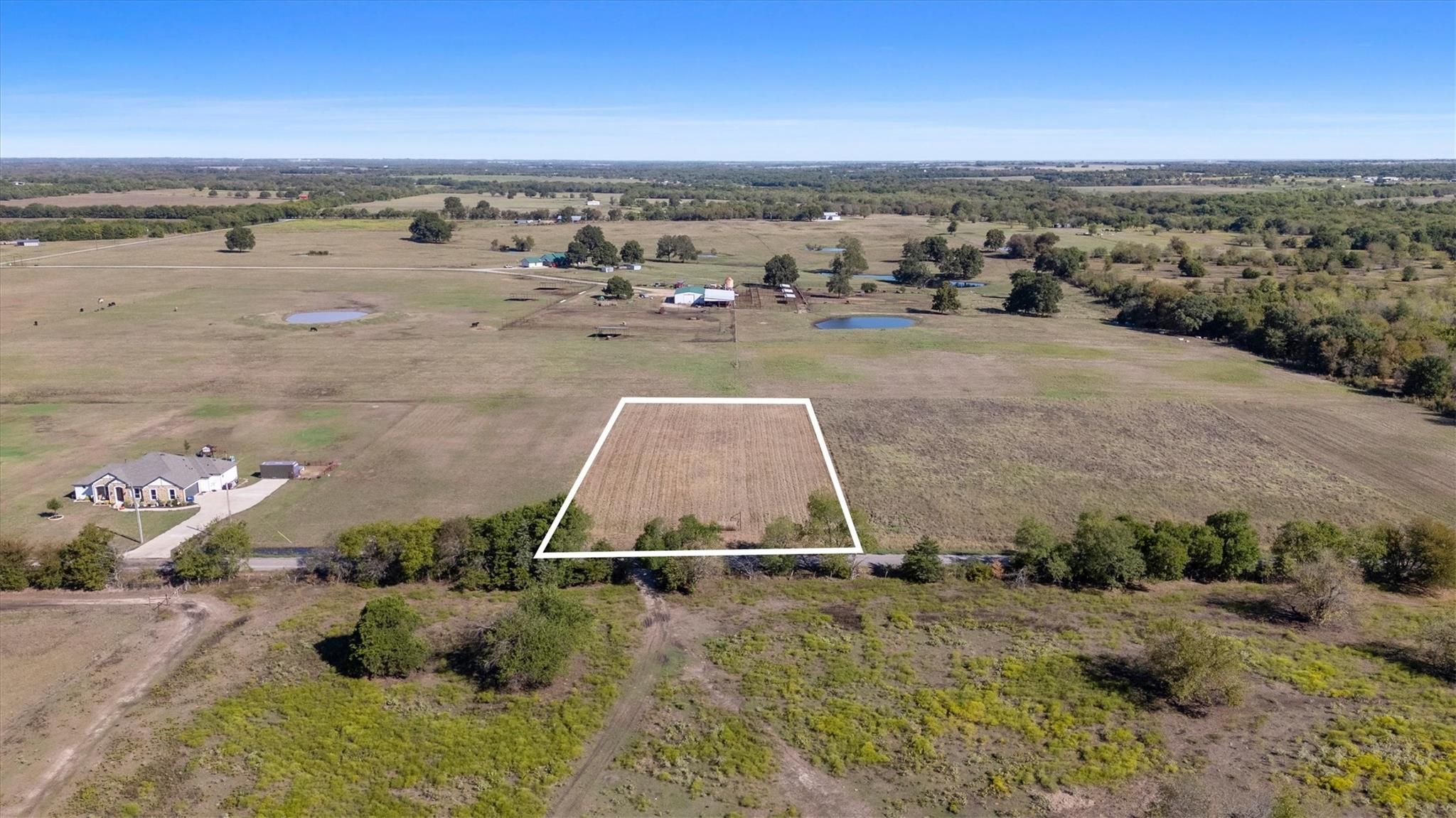 main property photo 18