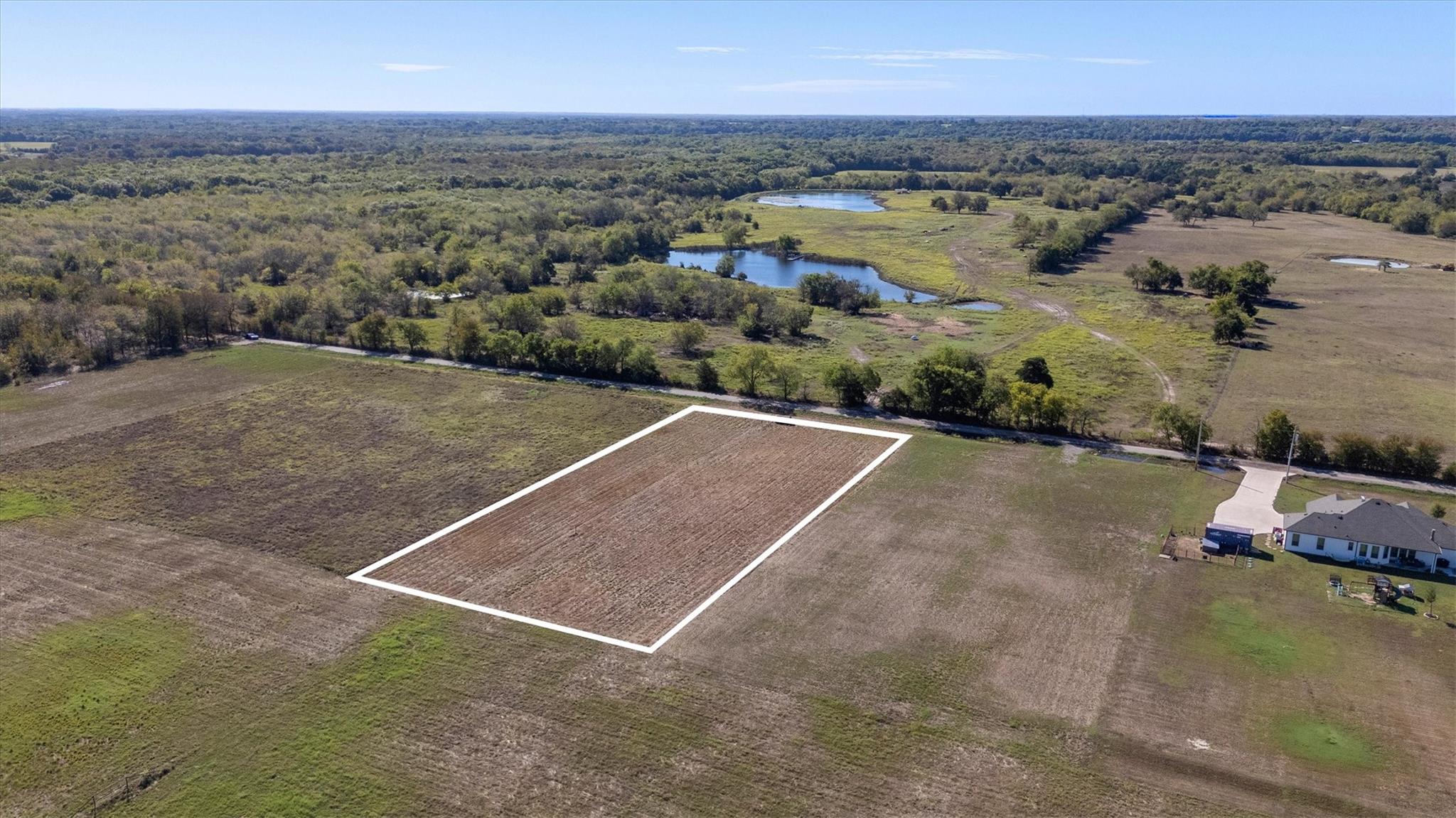 main property photo 24