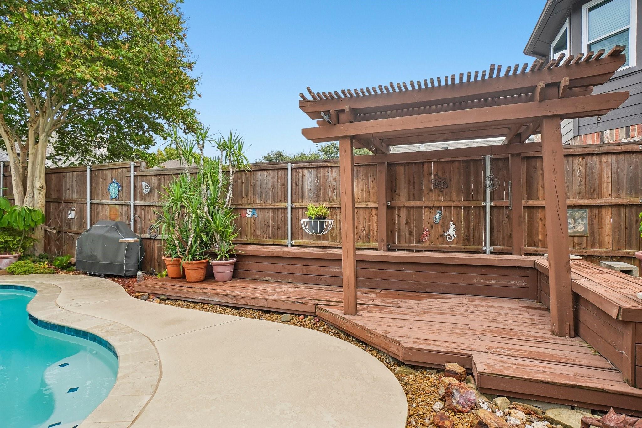 main property photo 31