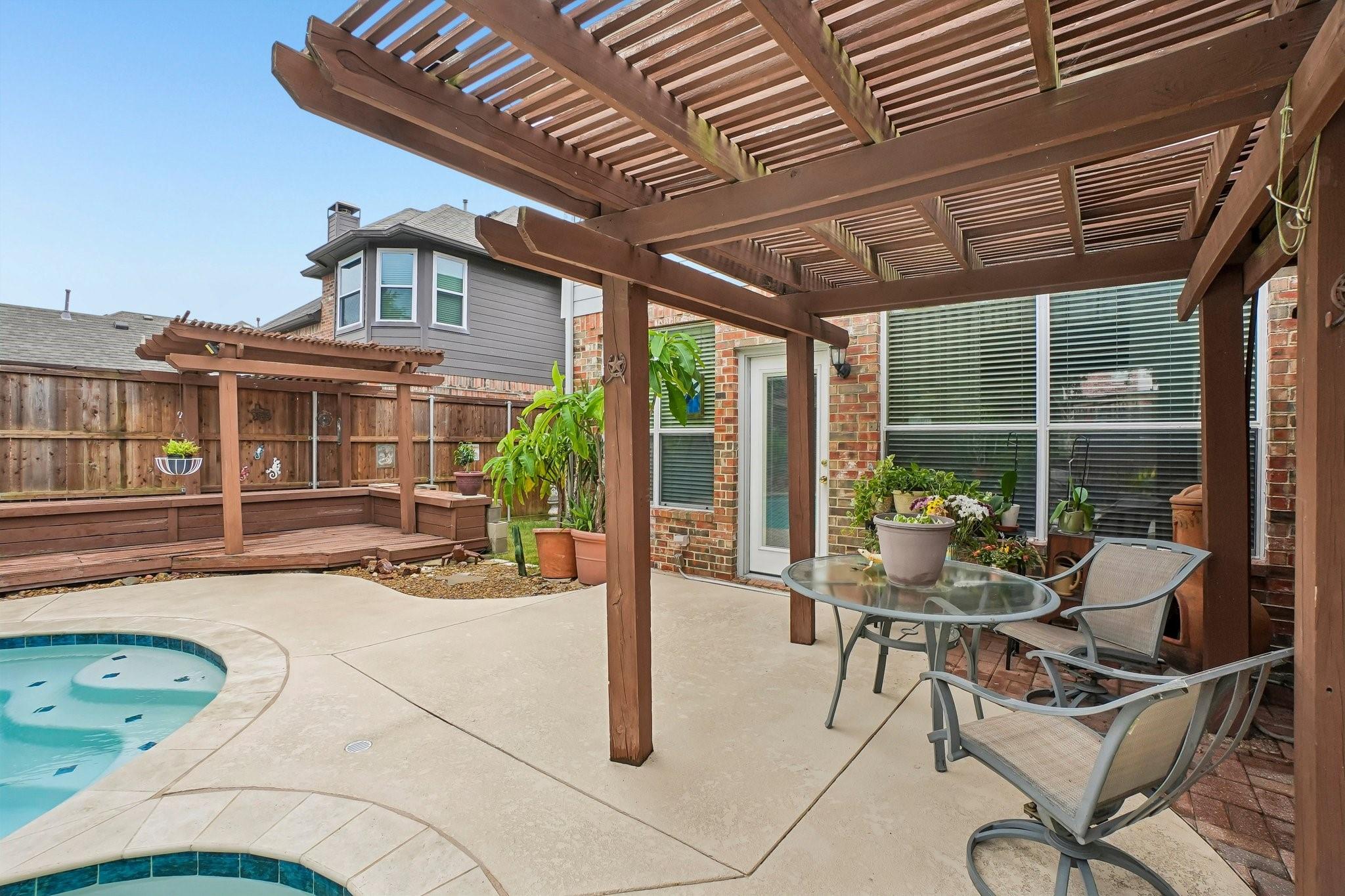 main property photo 33