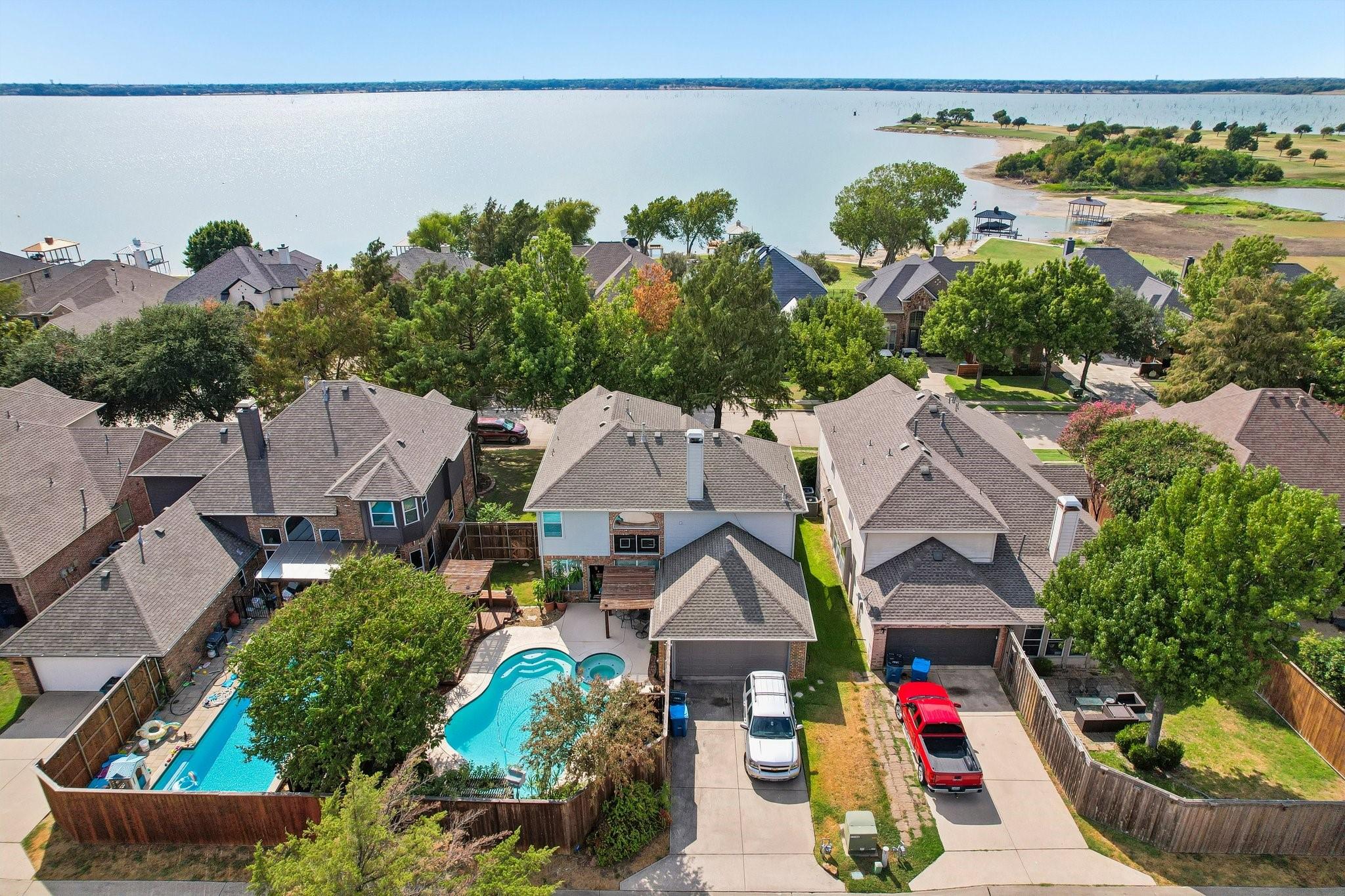 main property photo 37