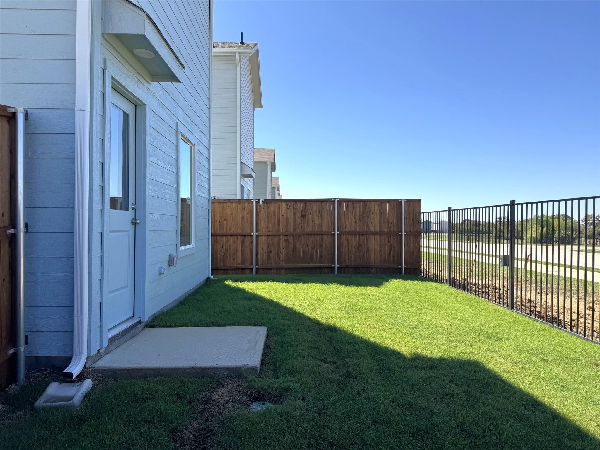 main property photo 19