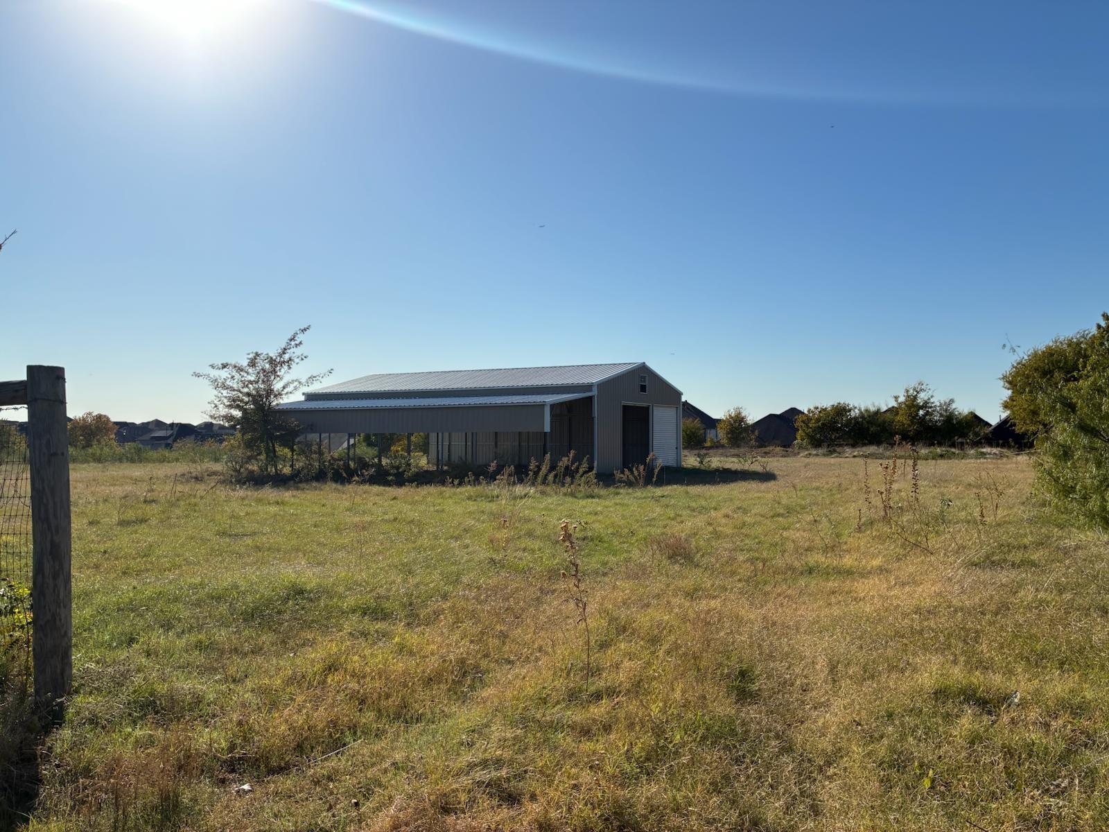 main property photo 17