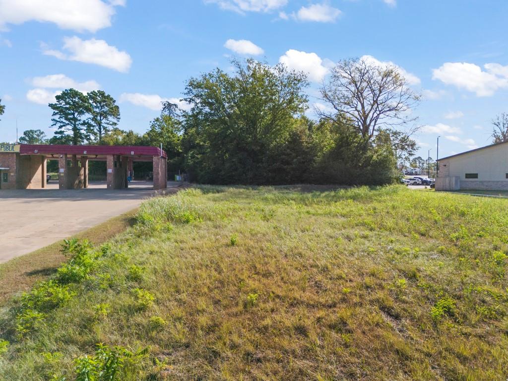 main property photo 14