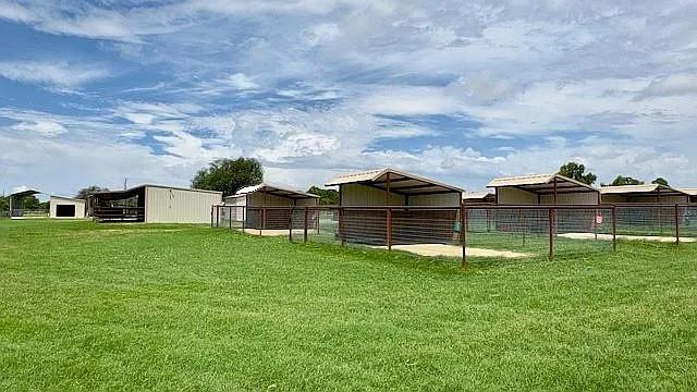 main property photo 20