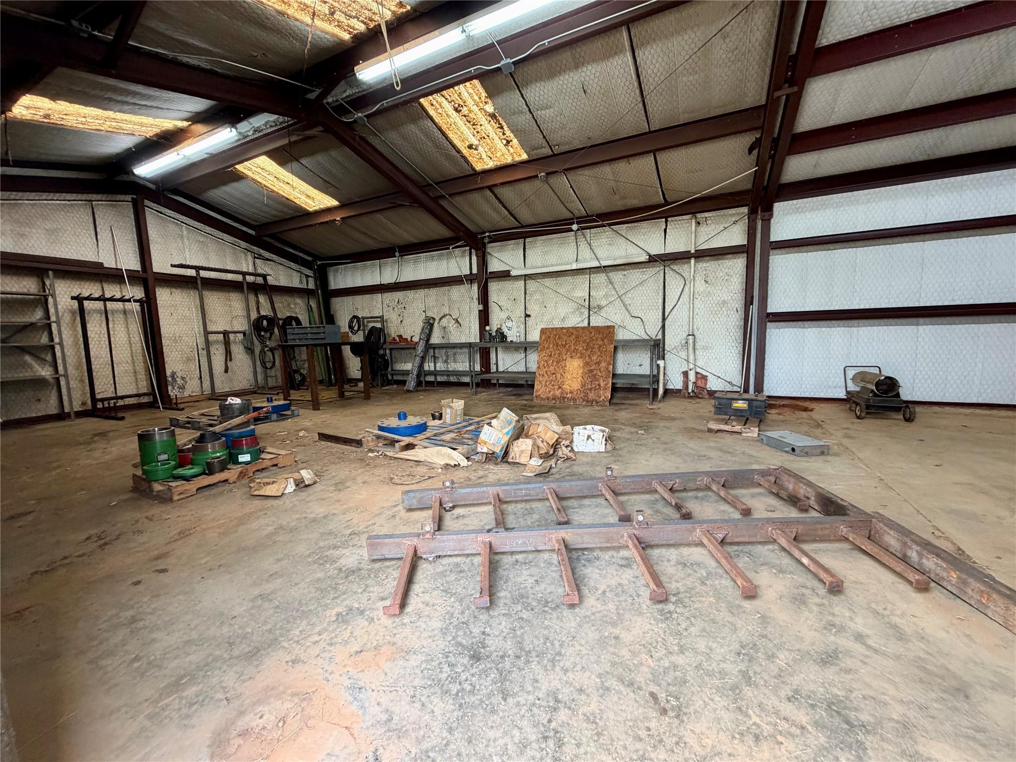 main property photo 27