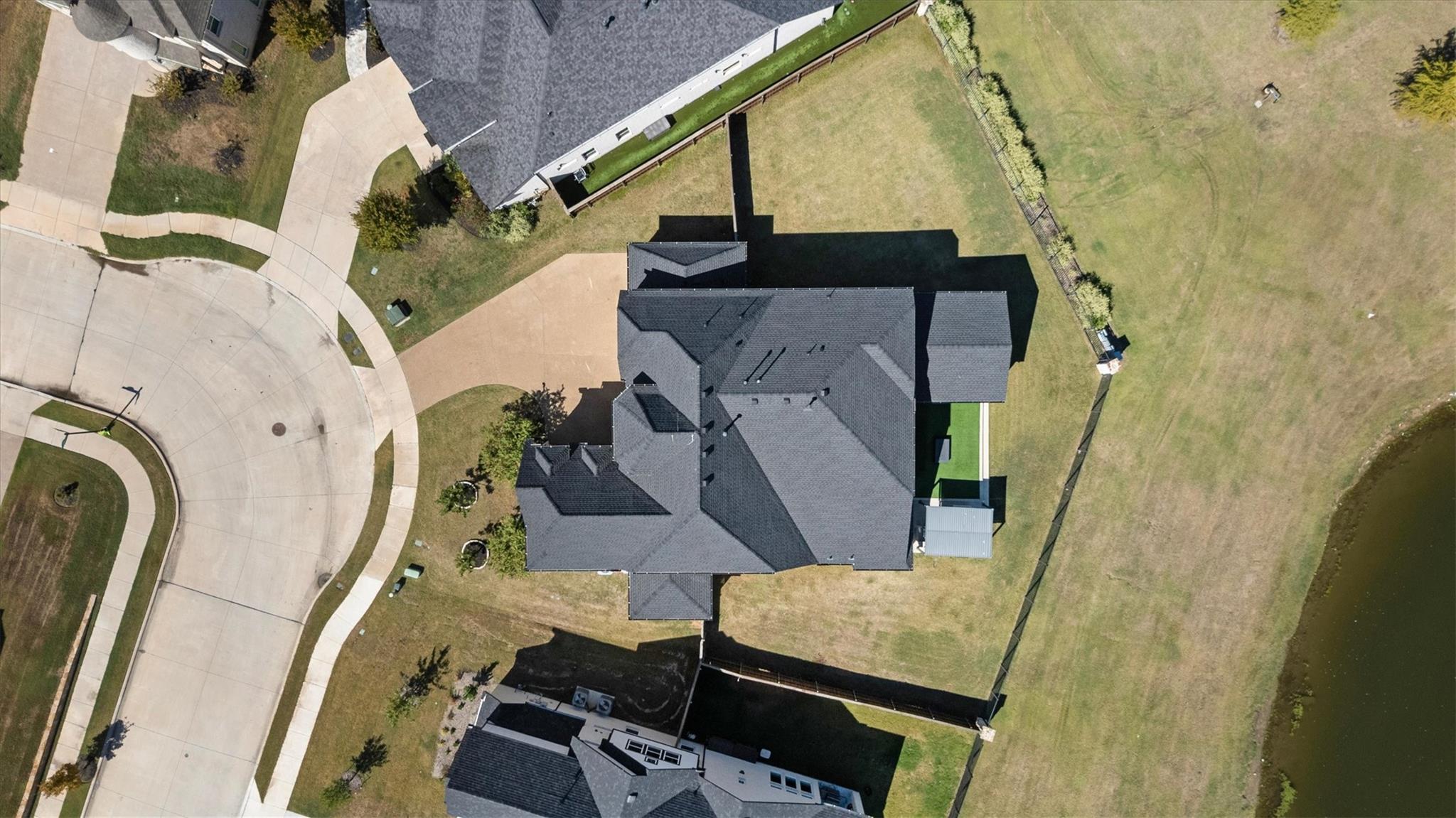 main property photo 31