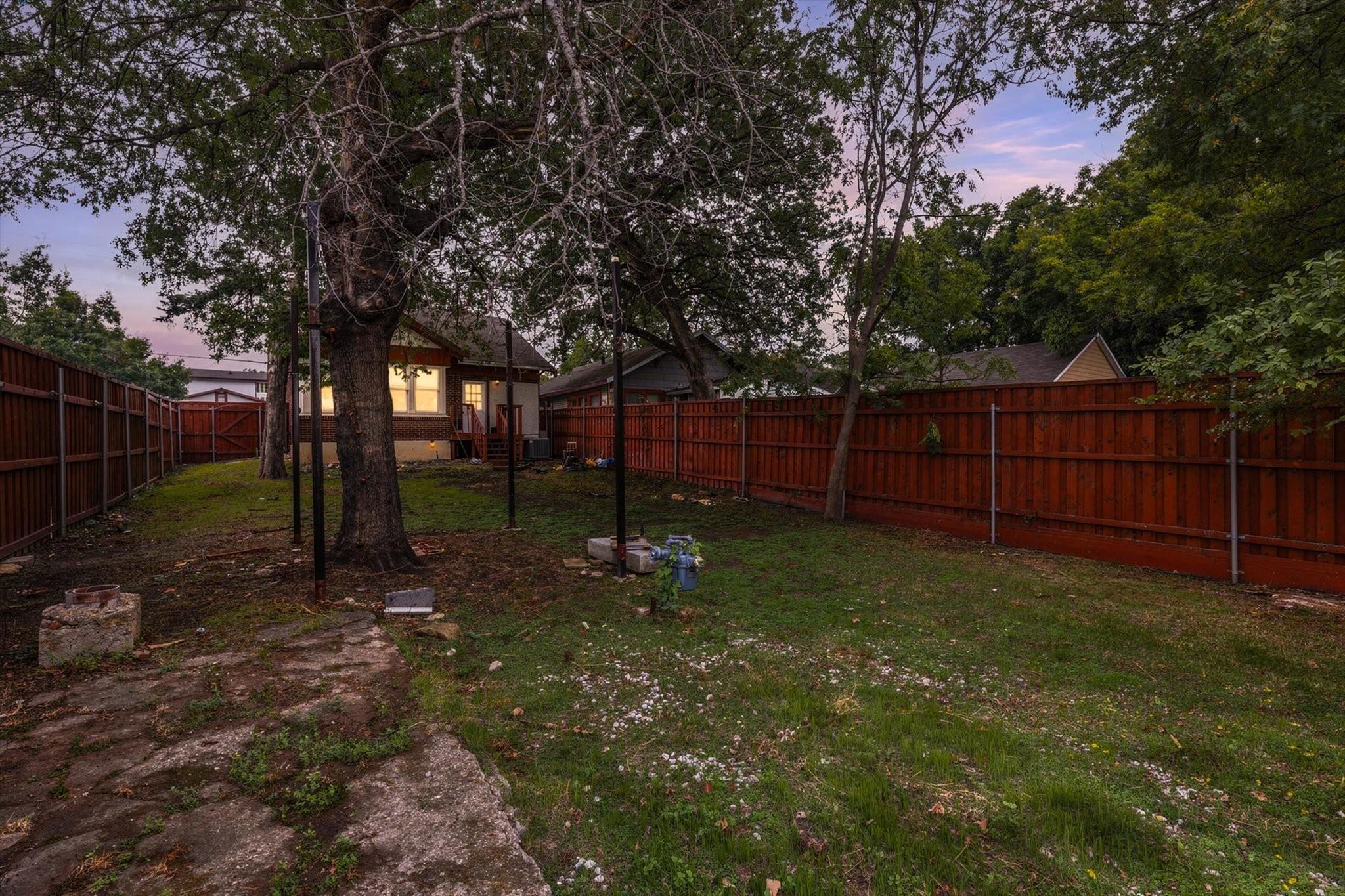 main property photo 23