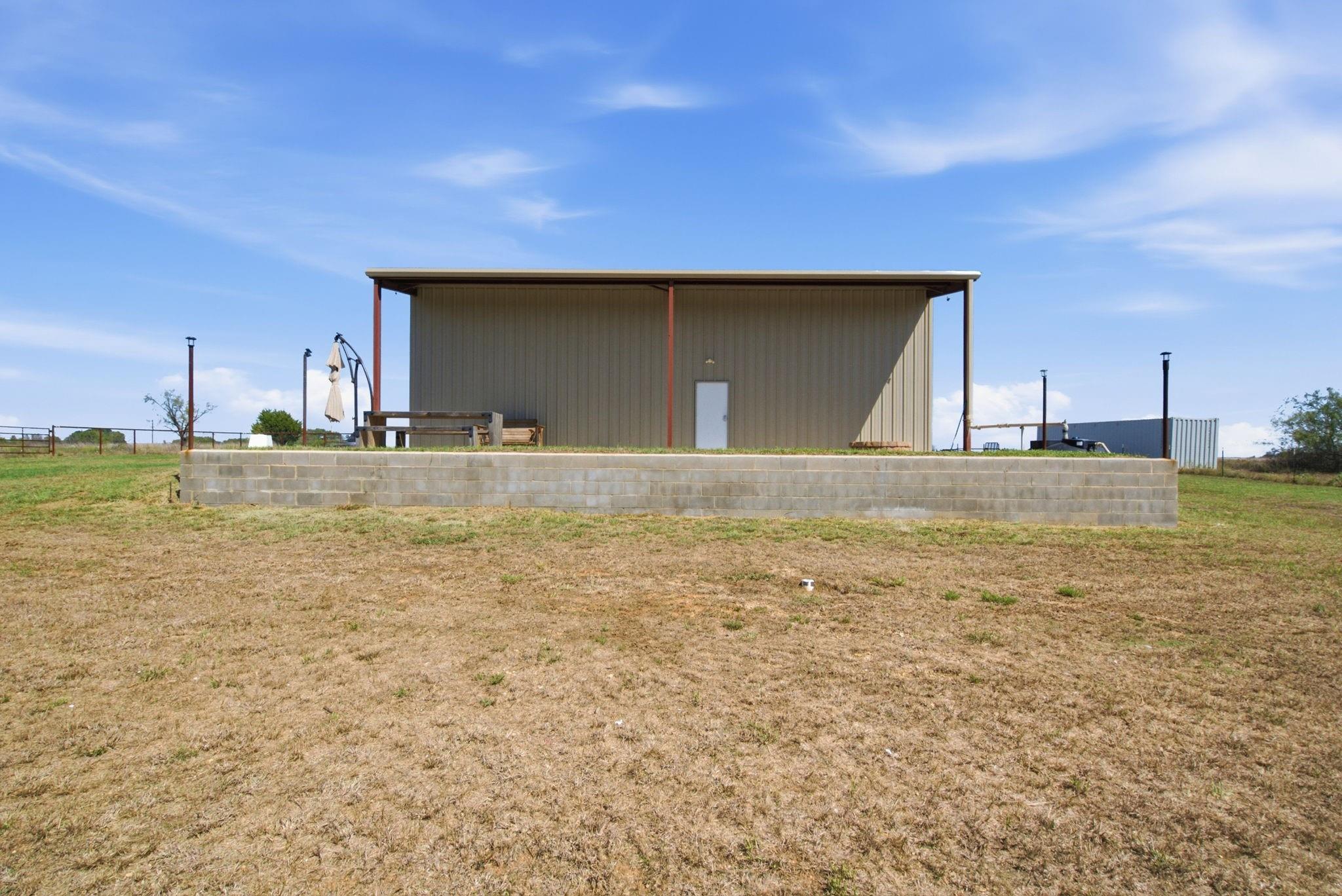 main property photo 6