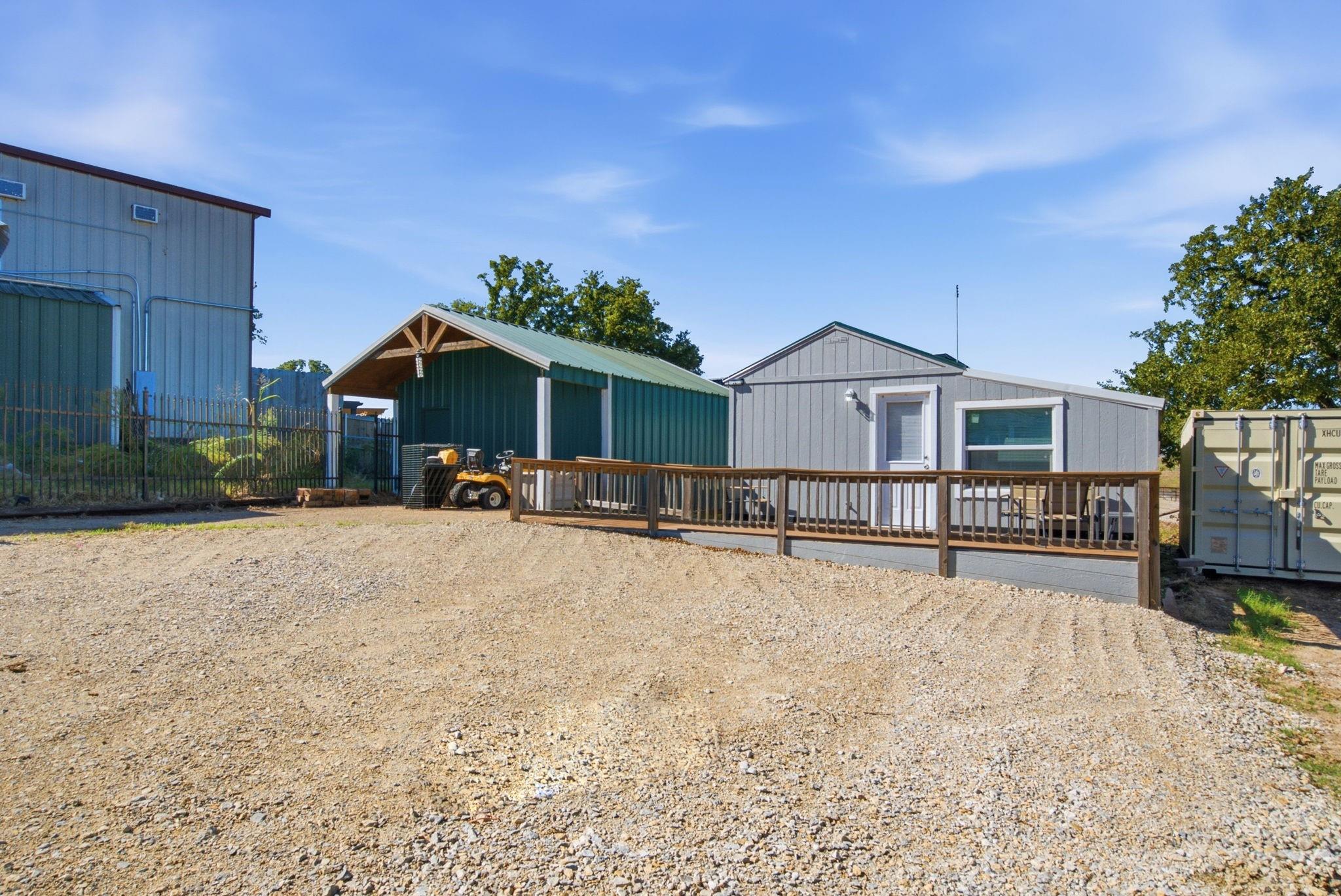 main property photo 25