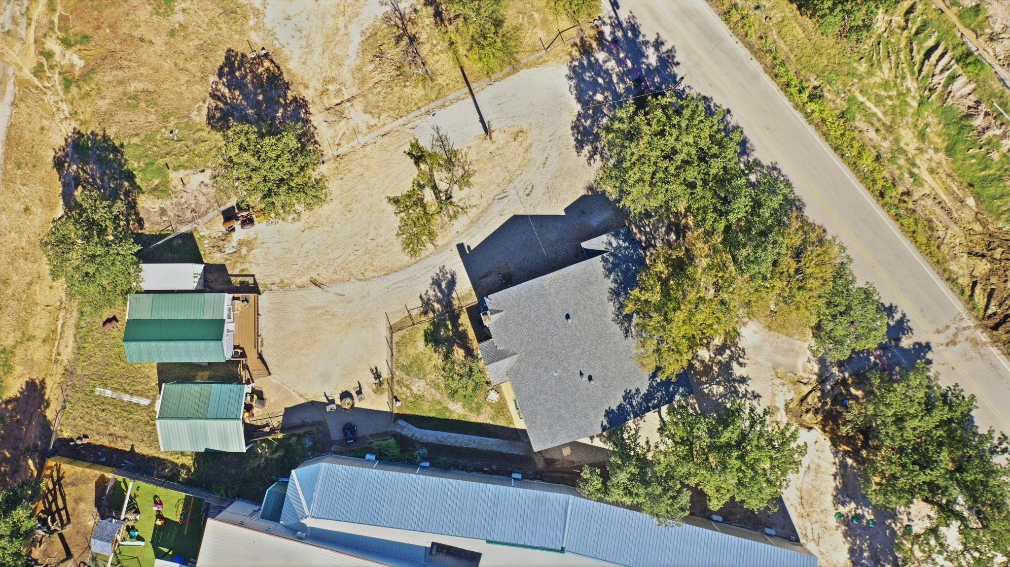 main property photo 34