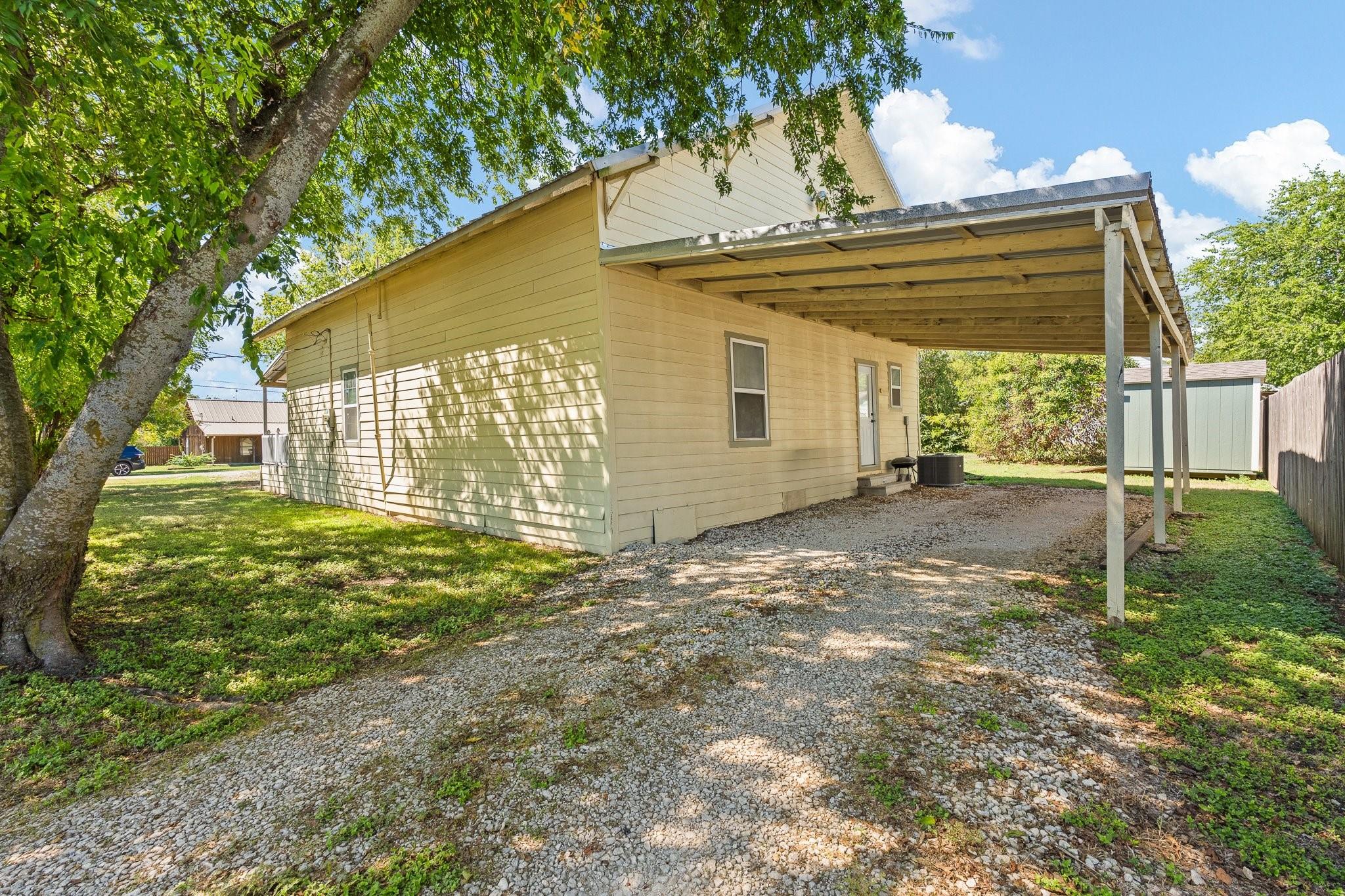 main property photo 29