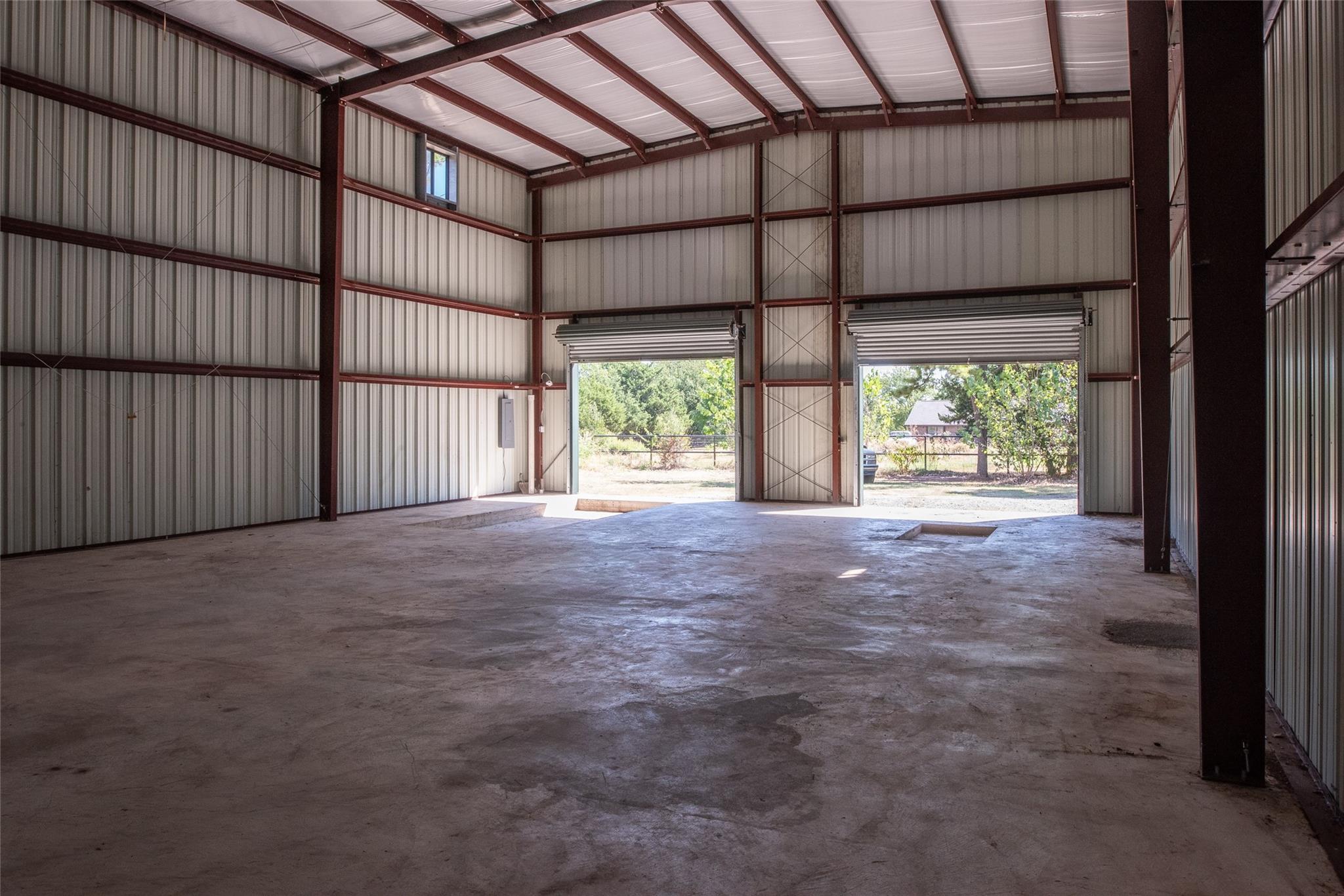 main property photo 11