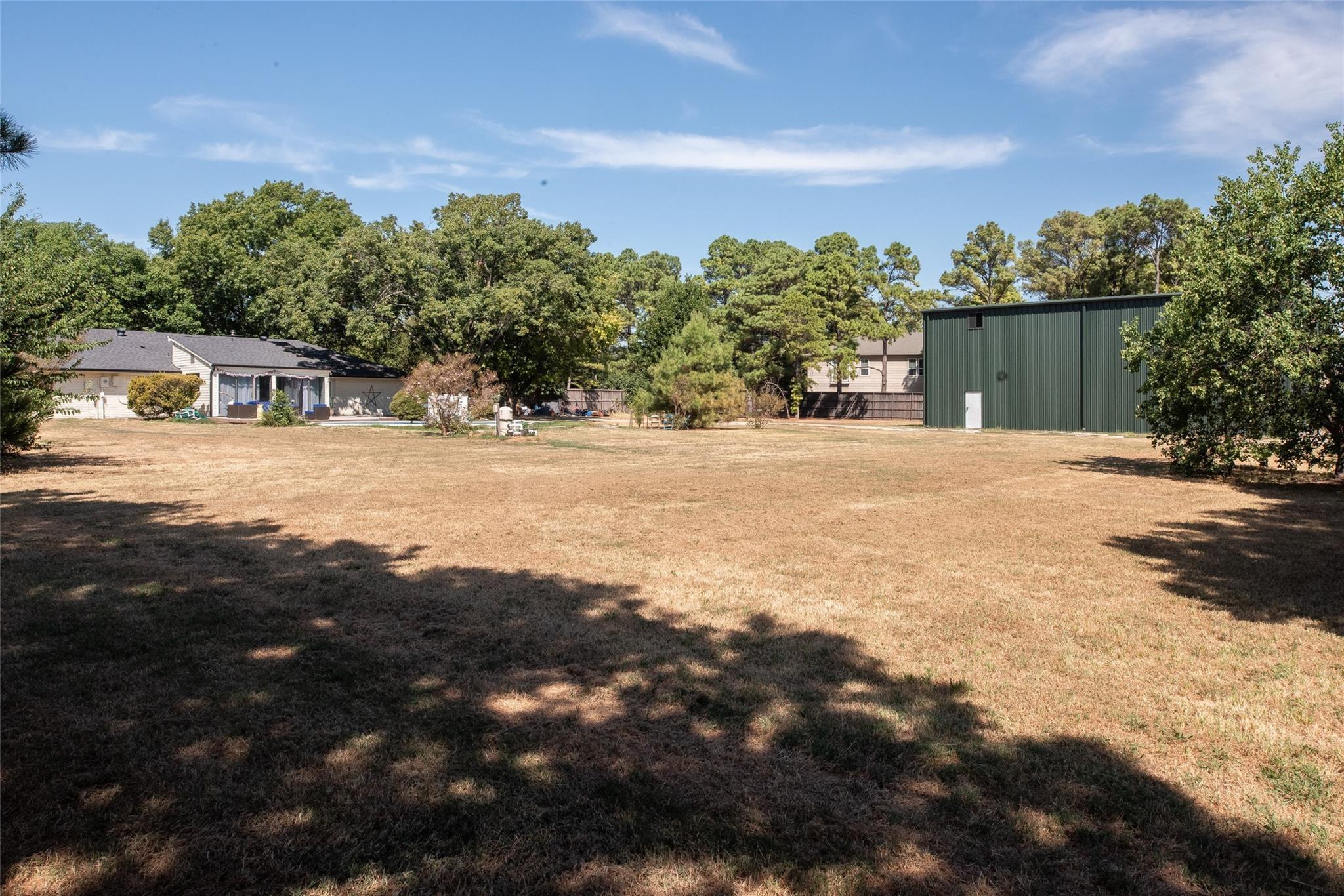 main property photo 8