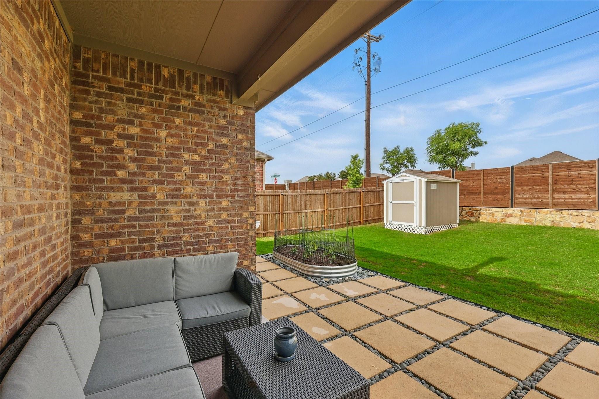 main property photo 18