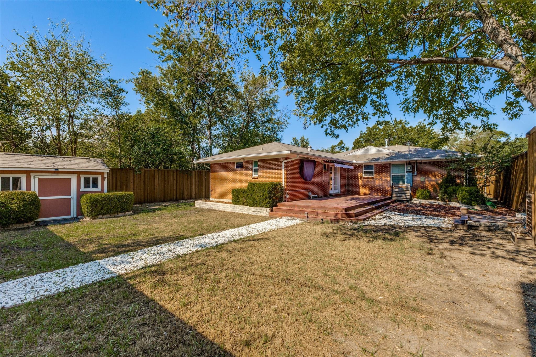 main property photo 17