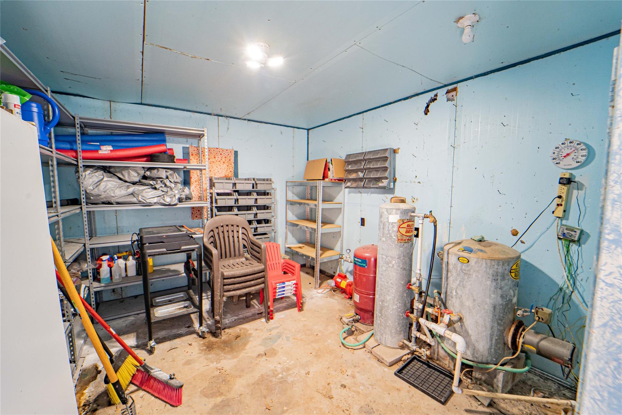 main property photo 37