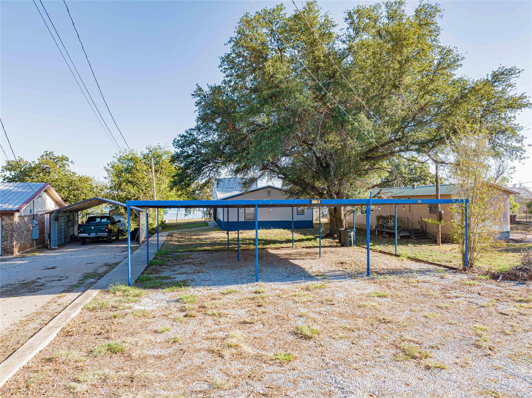 main property photo 4