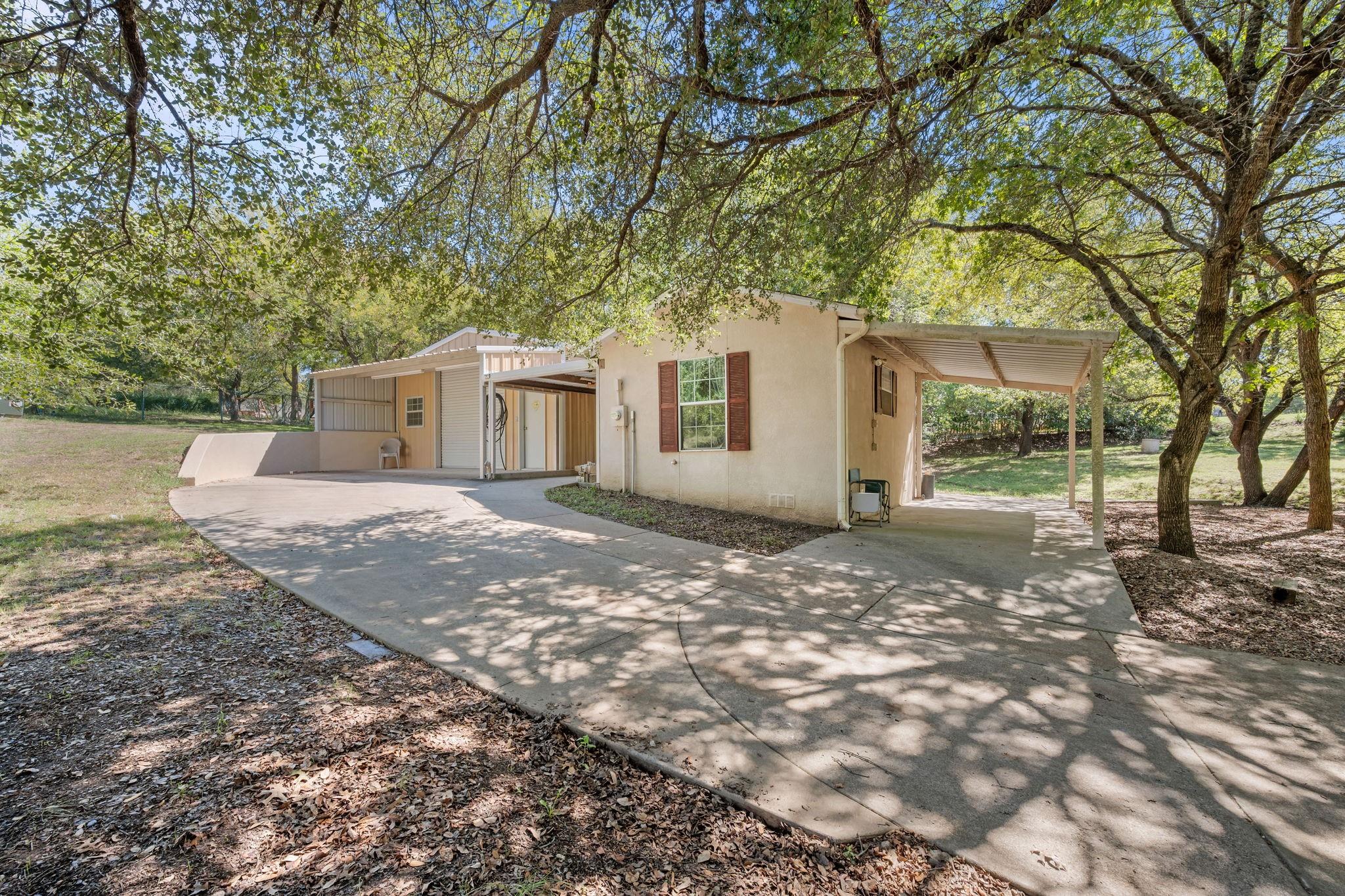 main property photo 30