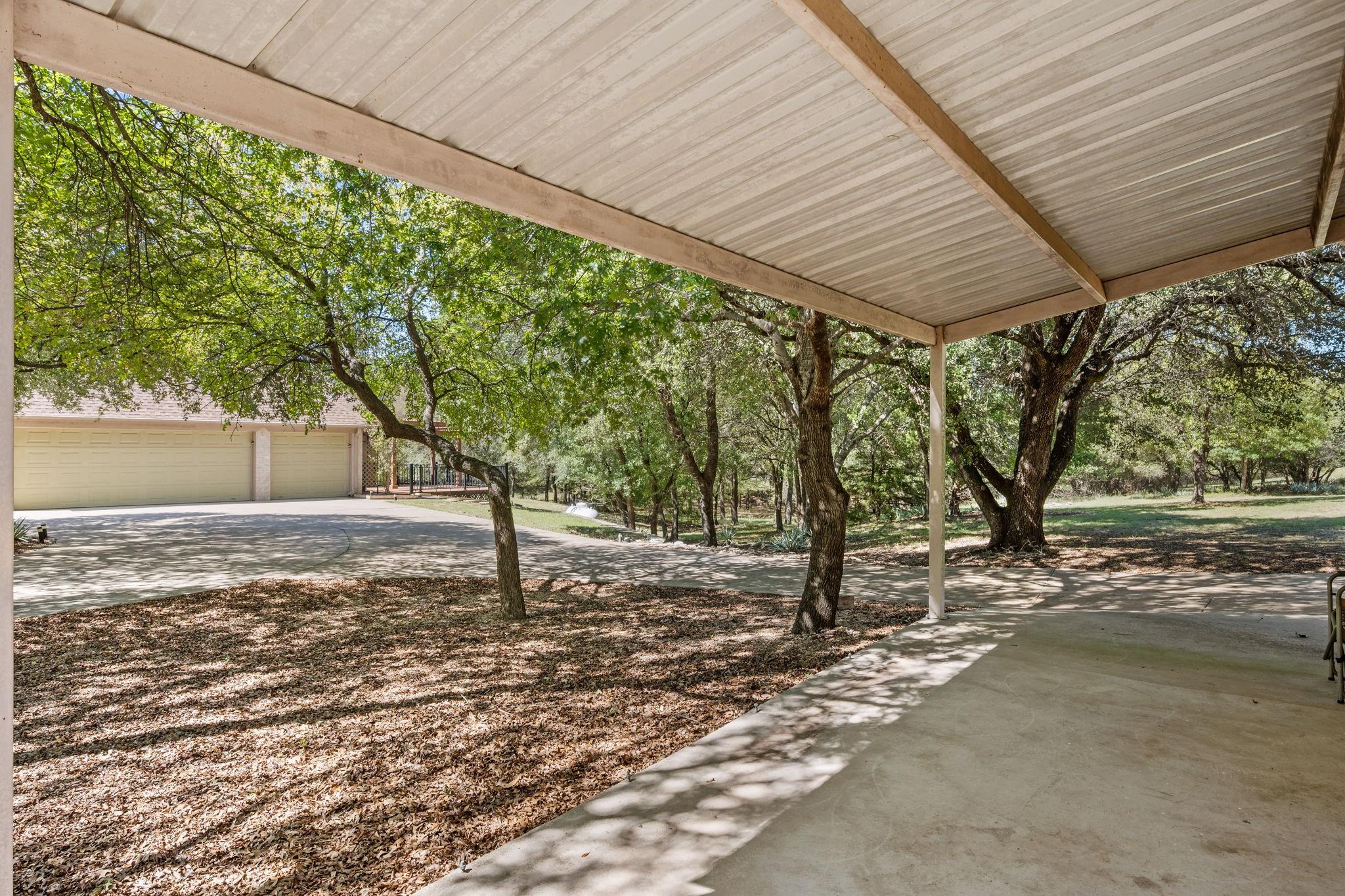 main property photo 31