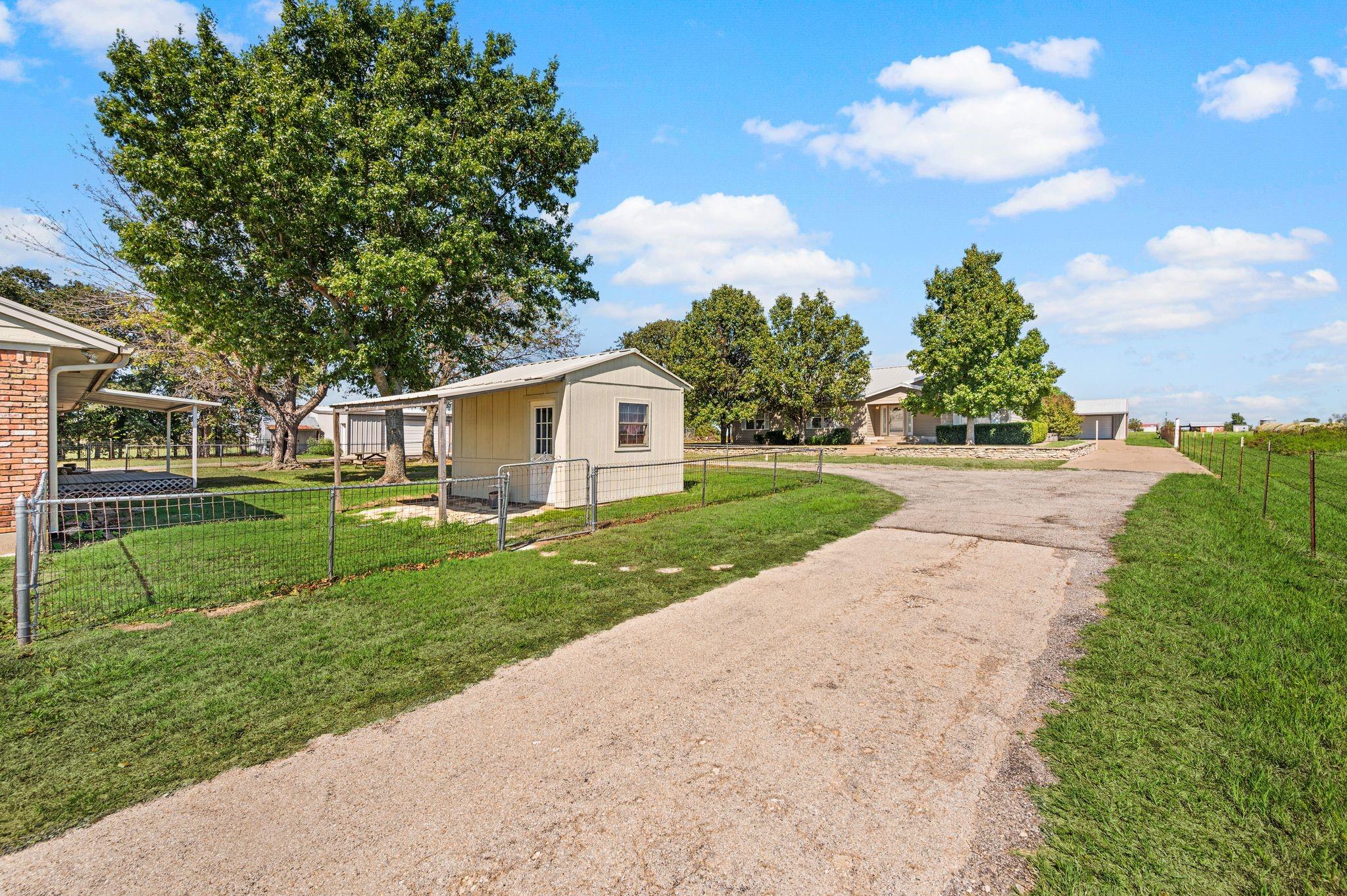 main property photo 24