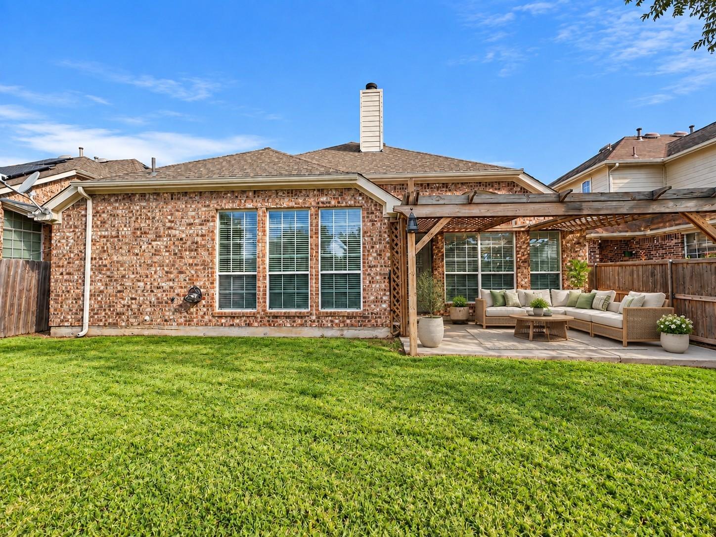 main property photo 23