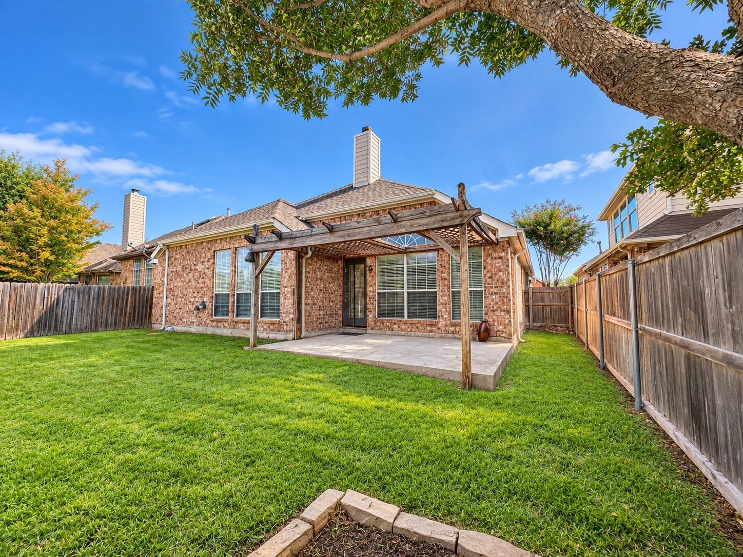 main property photo 25