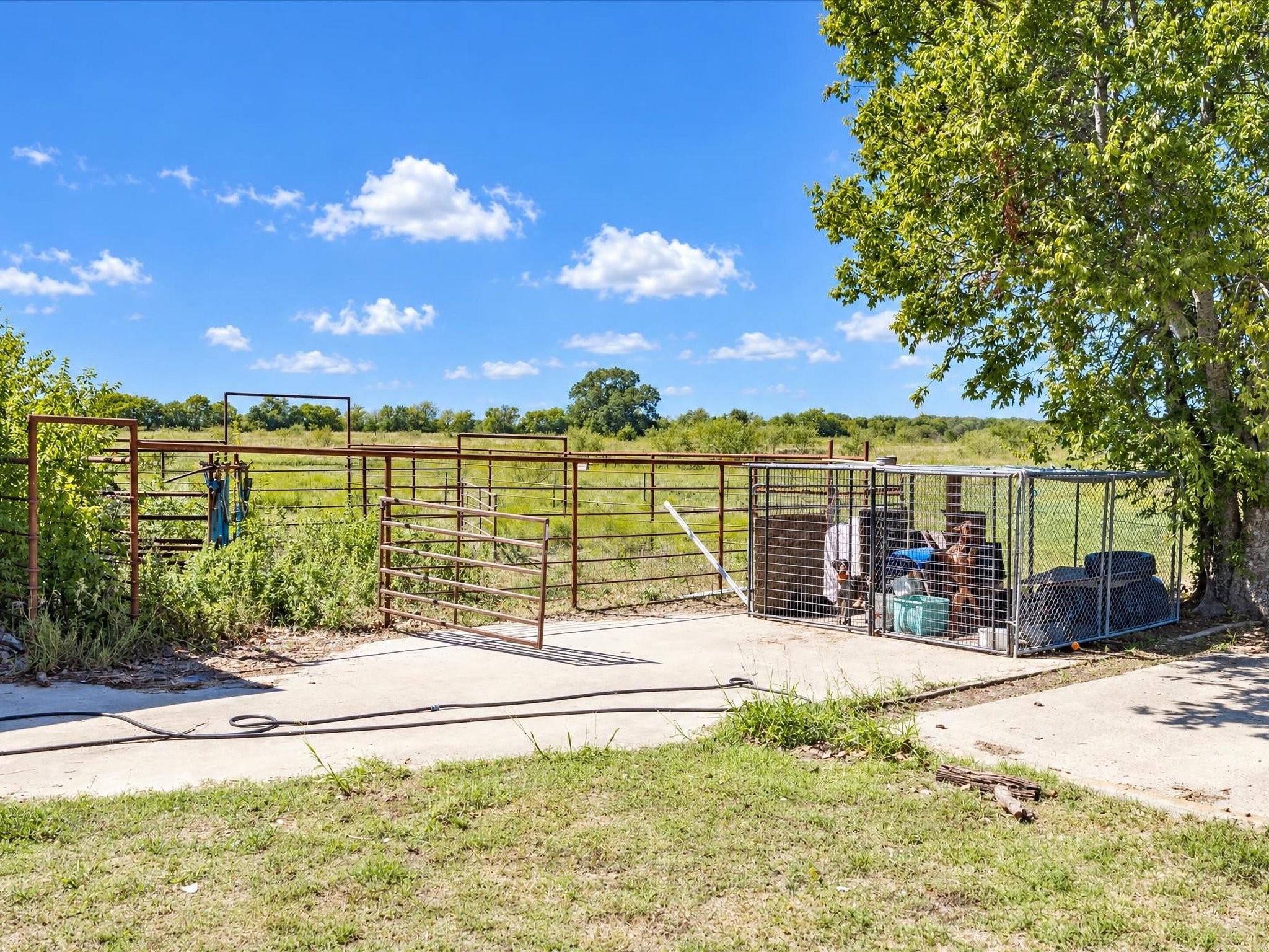 main property photo 32
