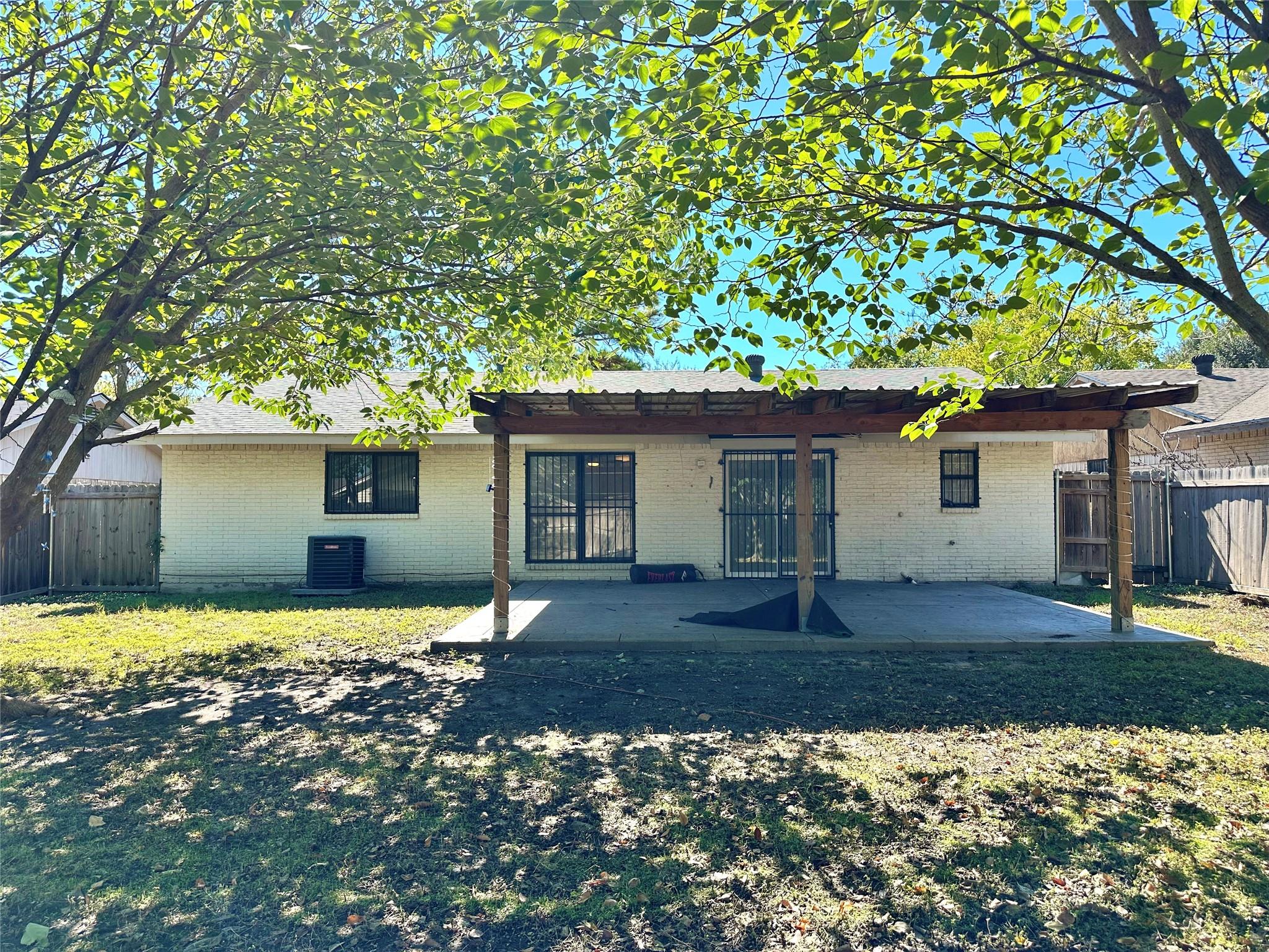 main property photo 13