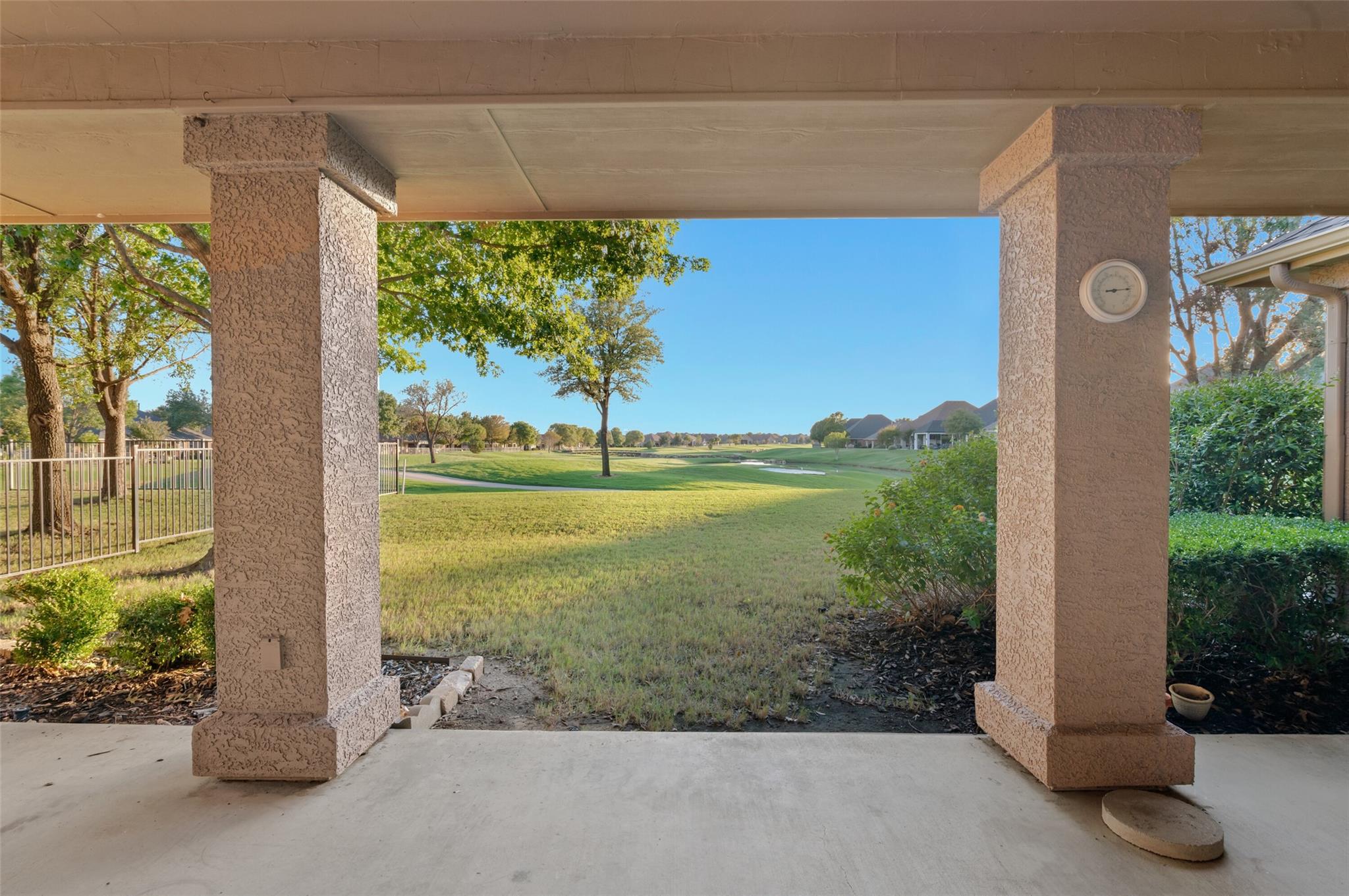 main property photo 5