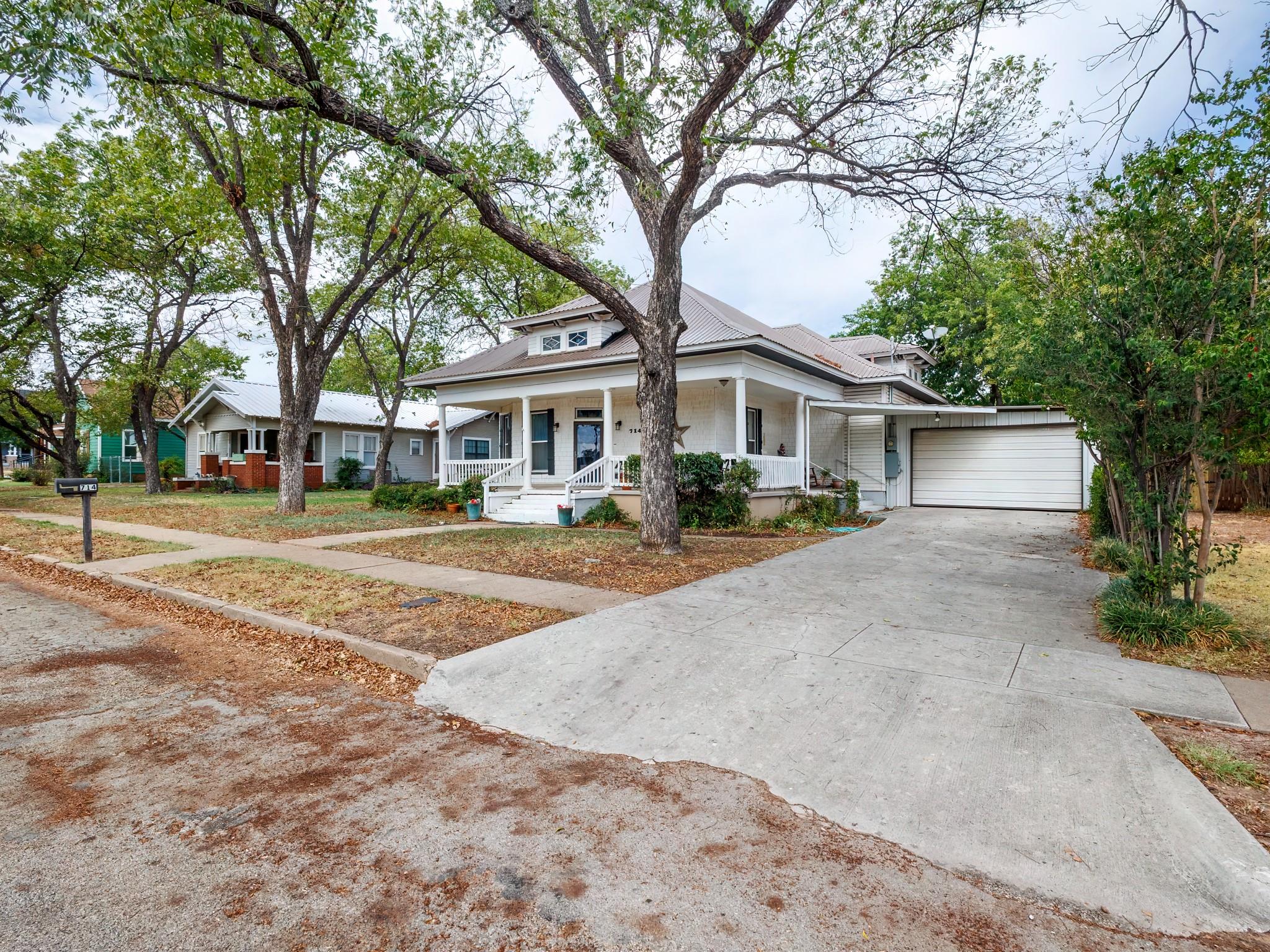 main property photo 29