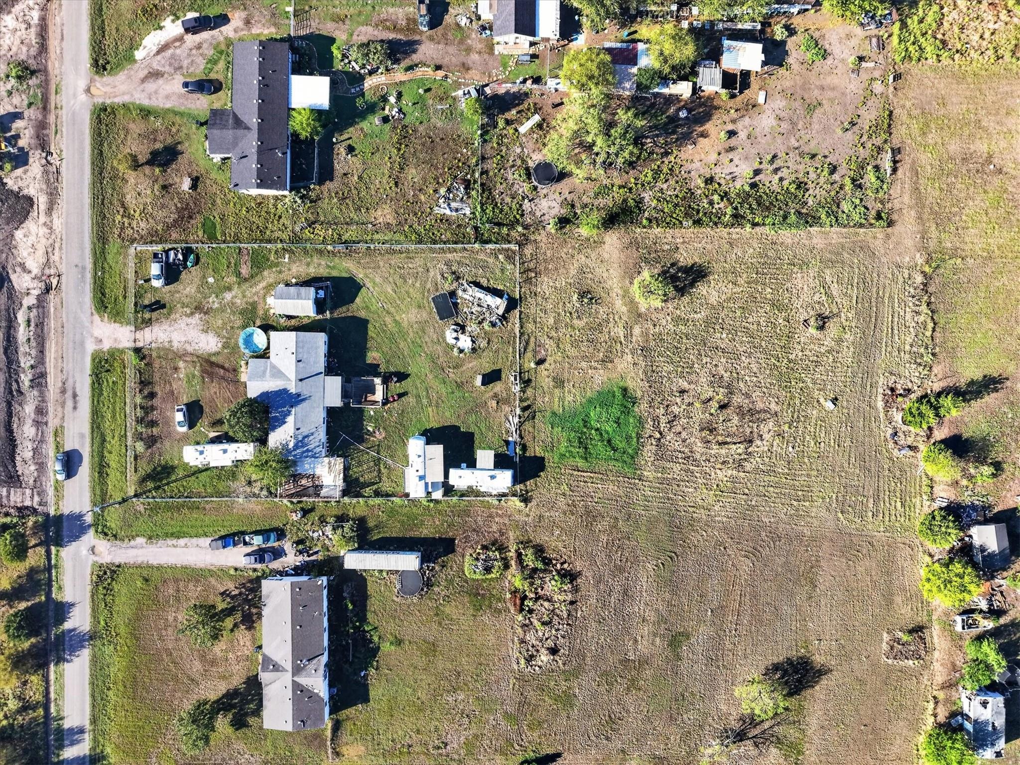 main property photo 3