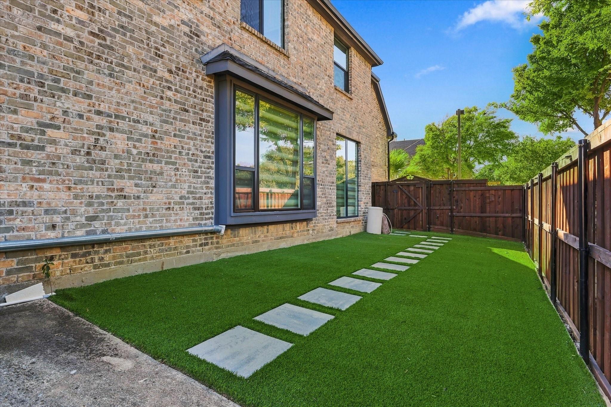 main property photo 34